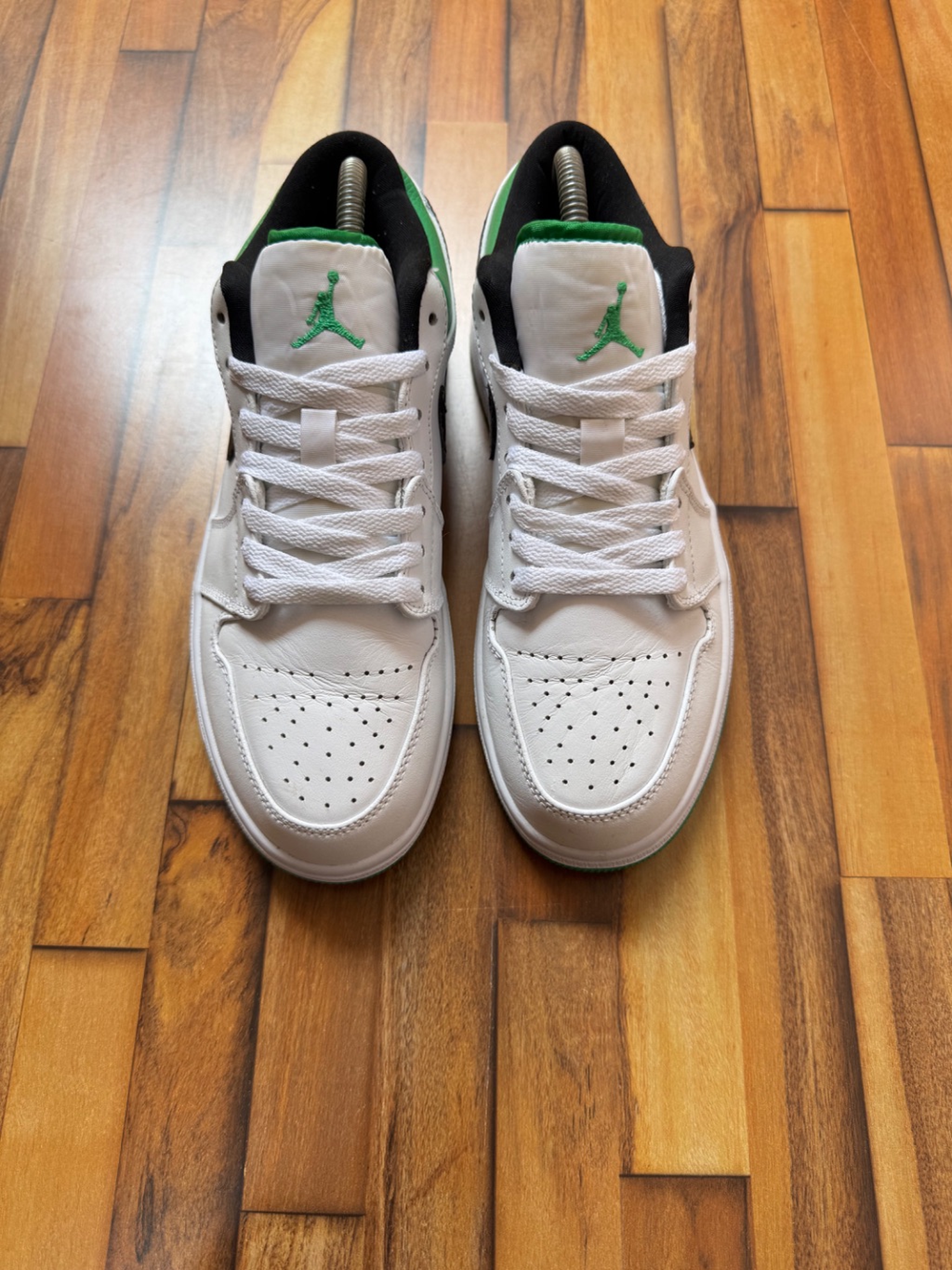 AIR JORDAN 1 LOWS 