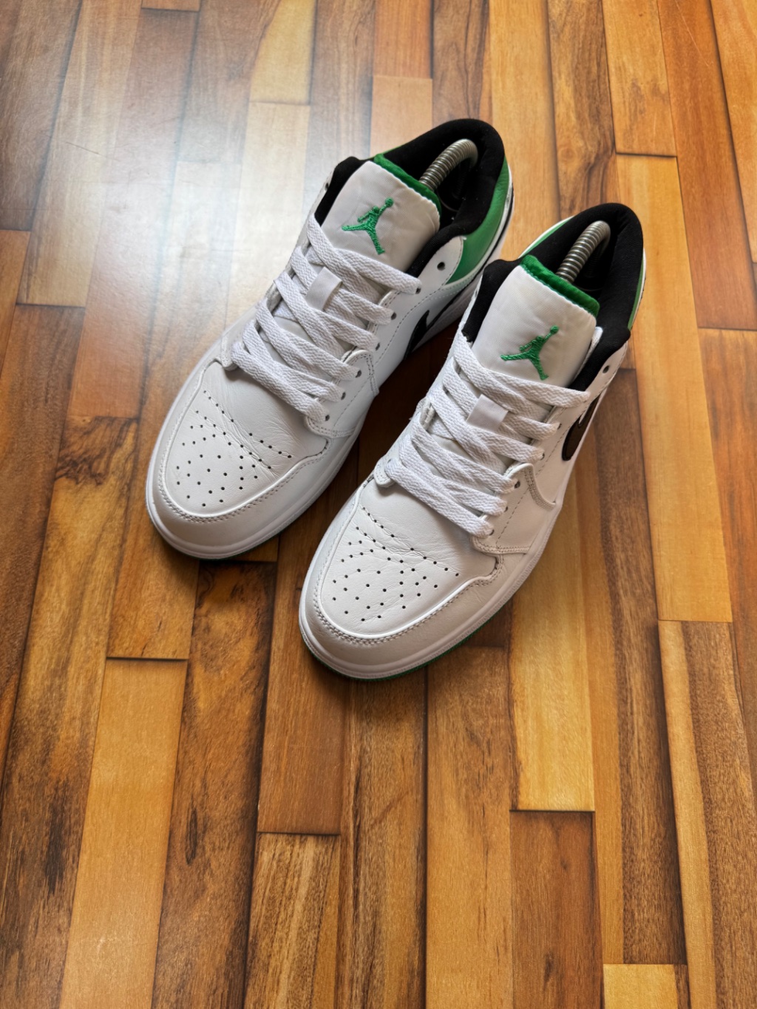 AIR JORDAN 1 LOWS 