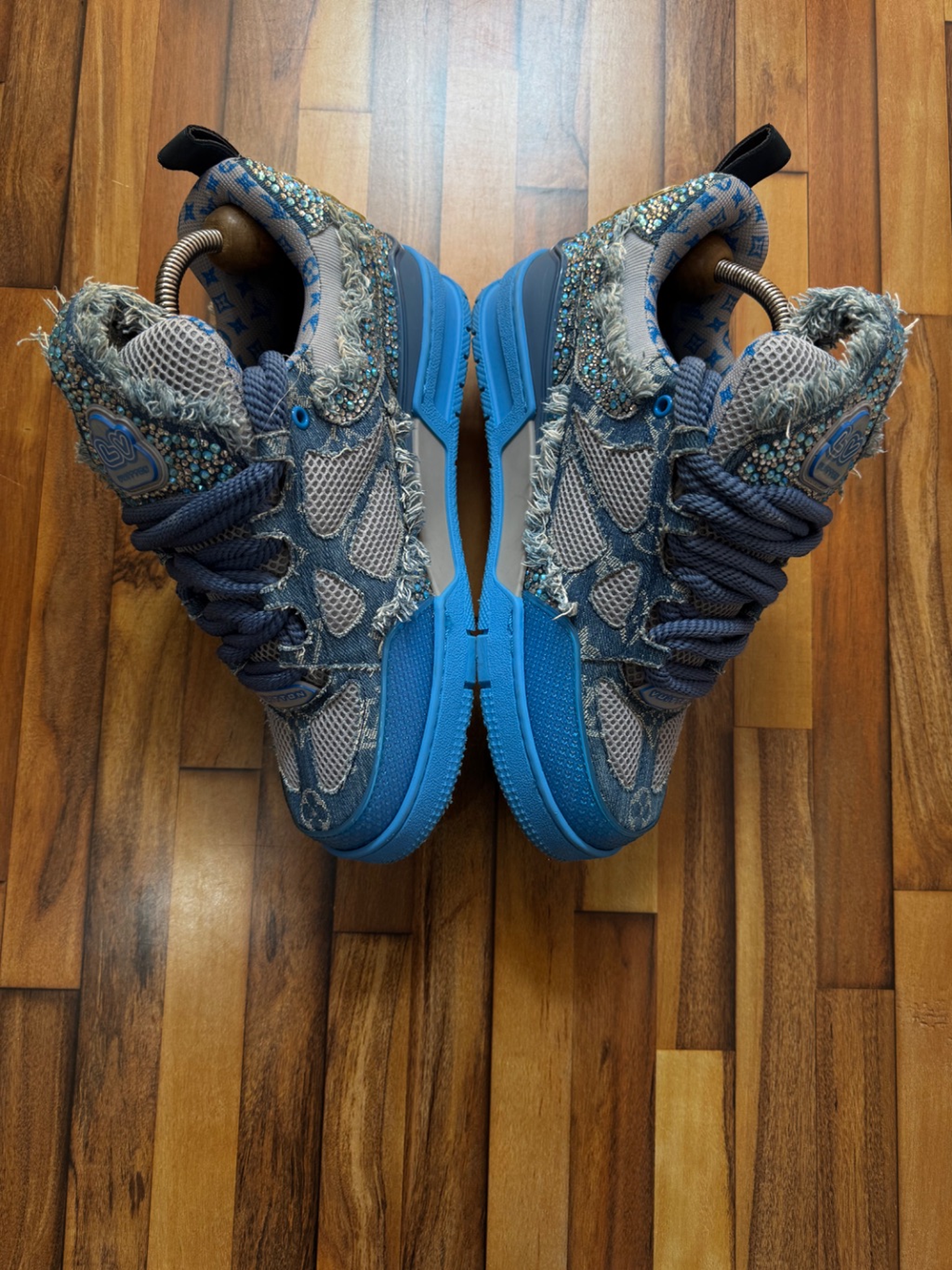 LOUIS VUITTON TRAINERS