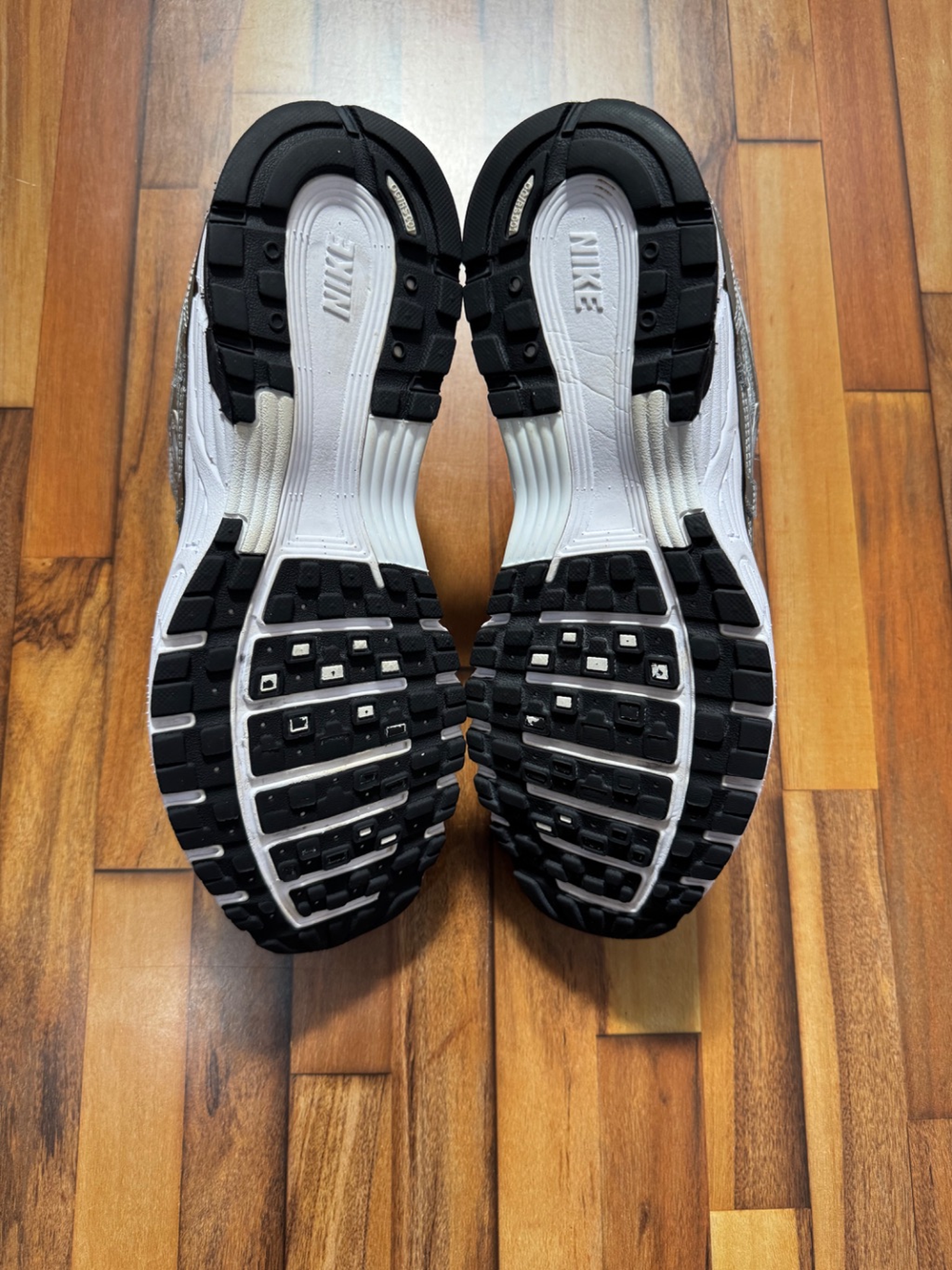 NIKE P-6000
