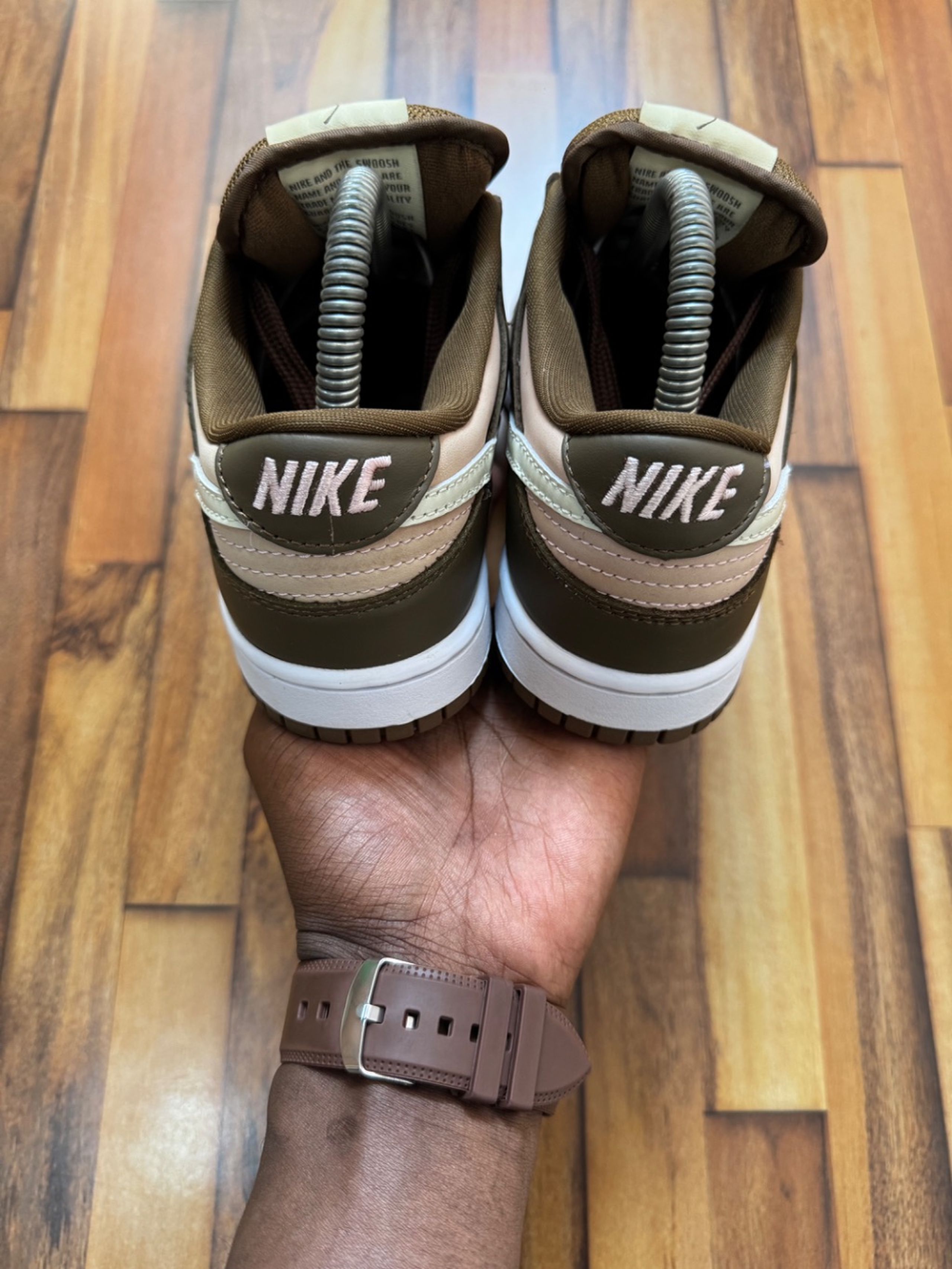 NIKE SB DUNKS CHERRY 