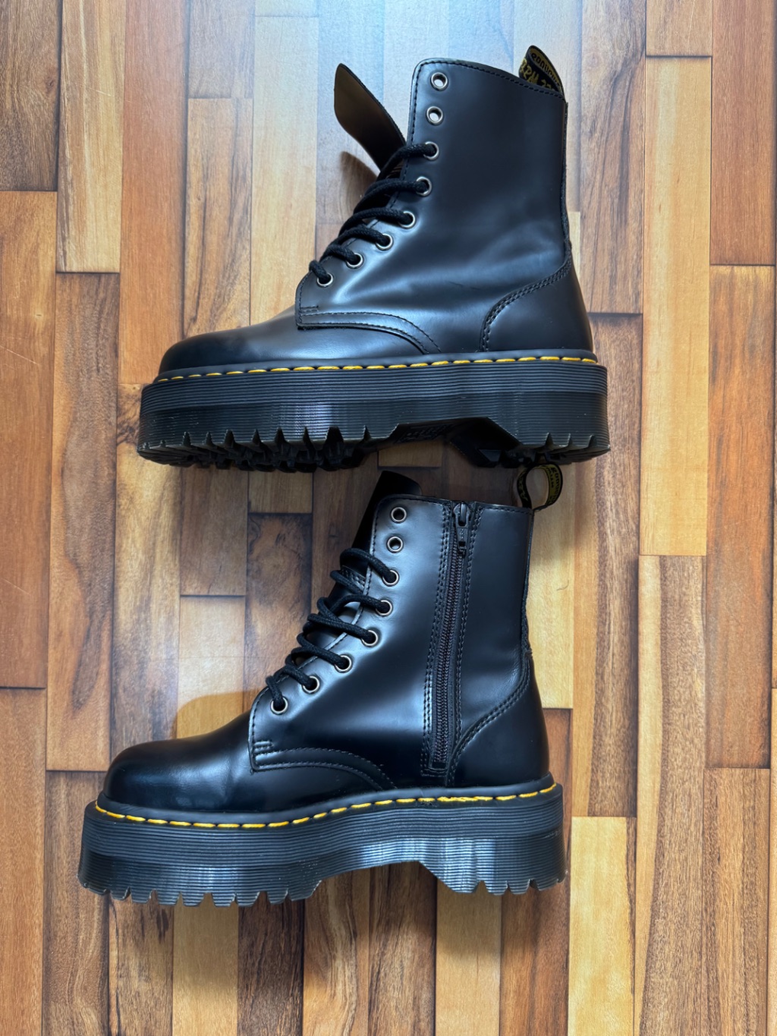 DR MARTENS PLATFORM 