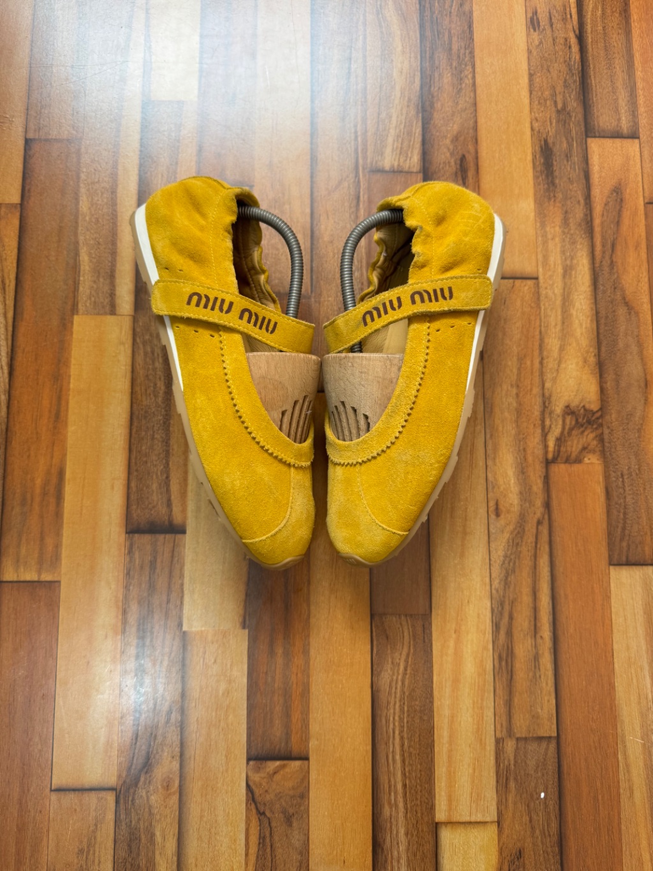 MIU MIU BALLET FLATS