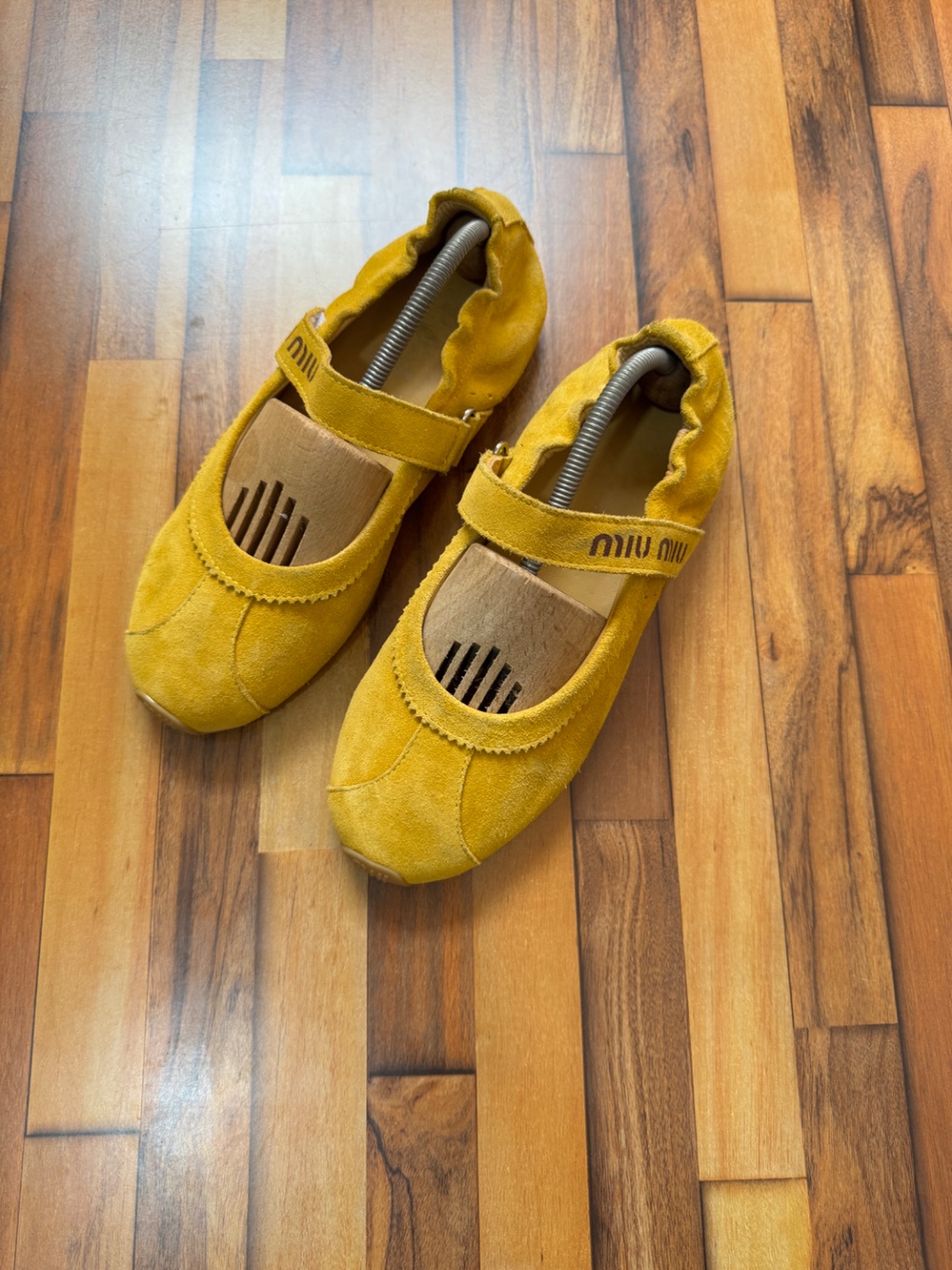 MIU MIU BALLET FLATS
