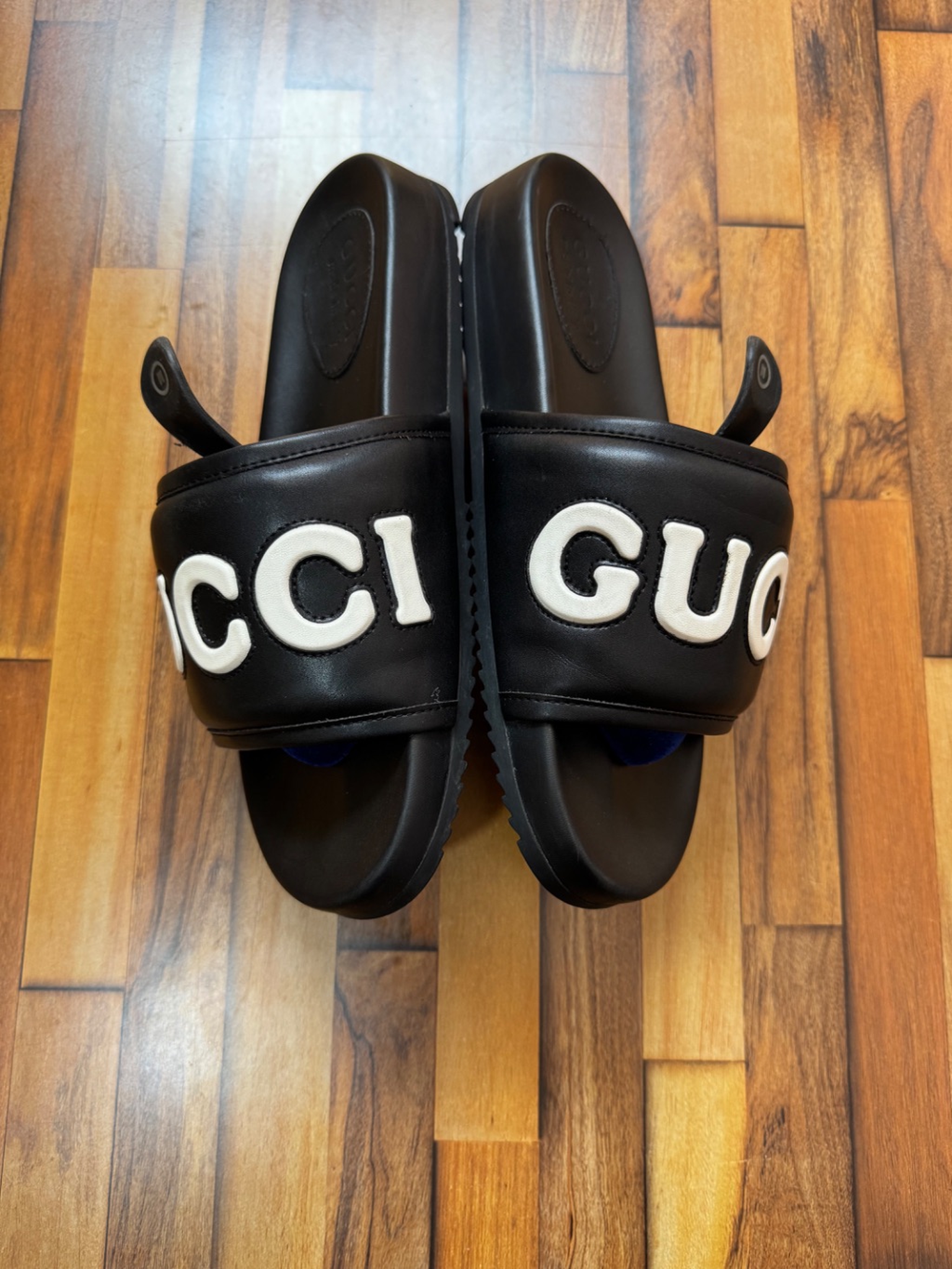 GUCCI SLIDES 🖤
