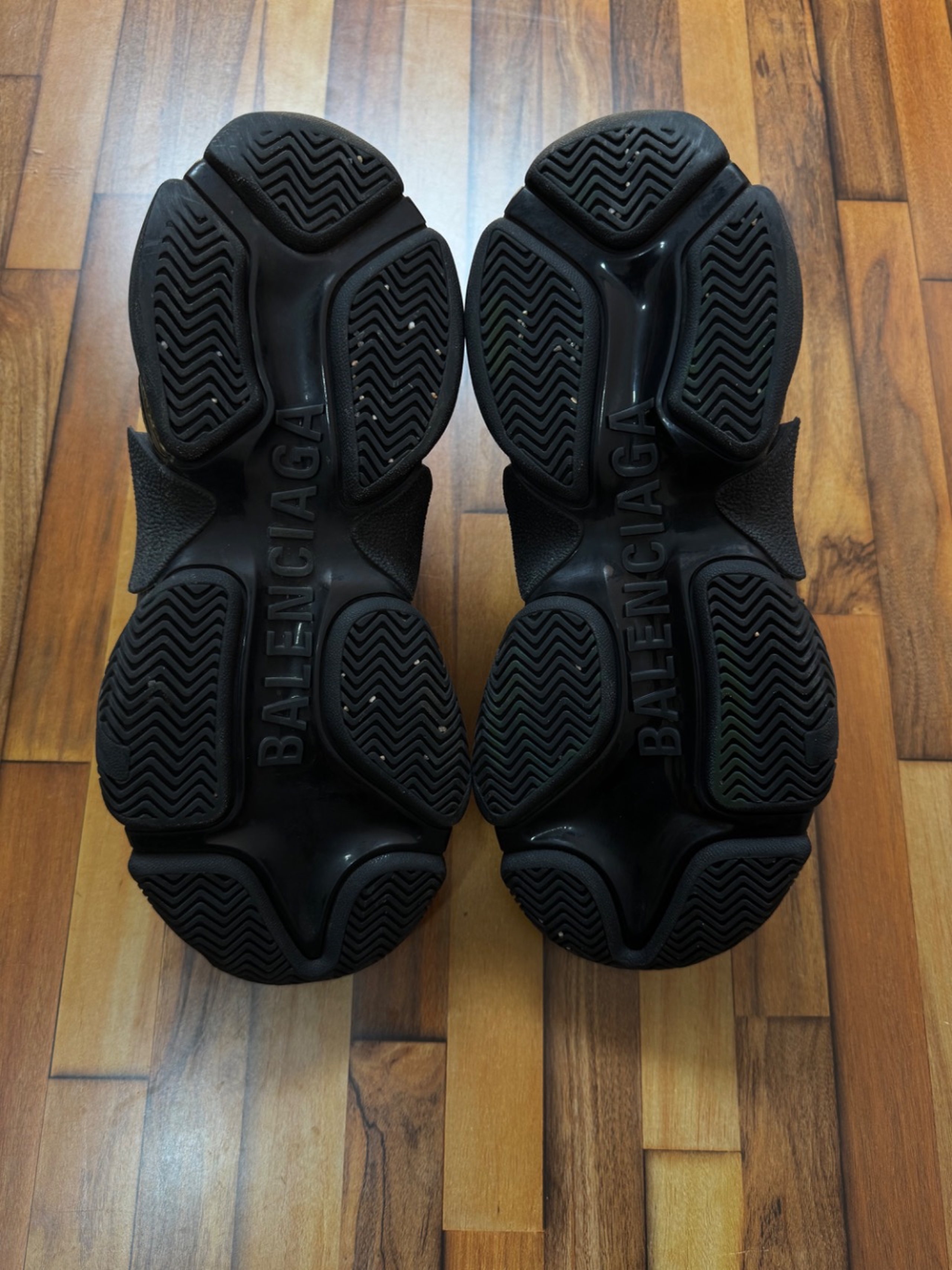 BALENCIAGA TRIPPLE S