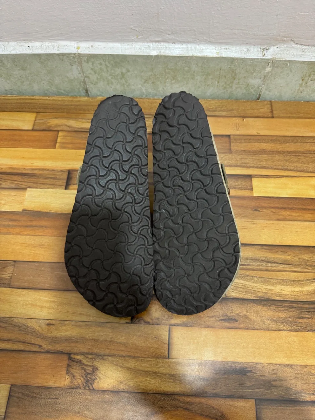 BIRKENSTOCK CLOGS 🤎