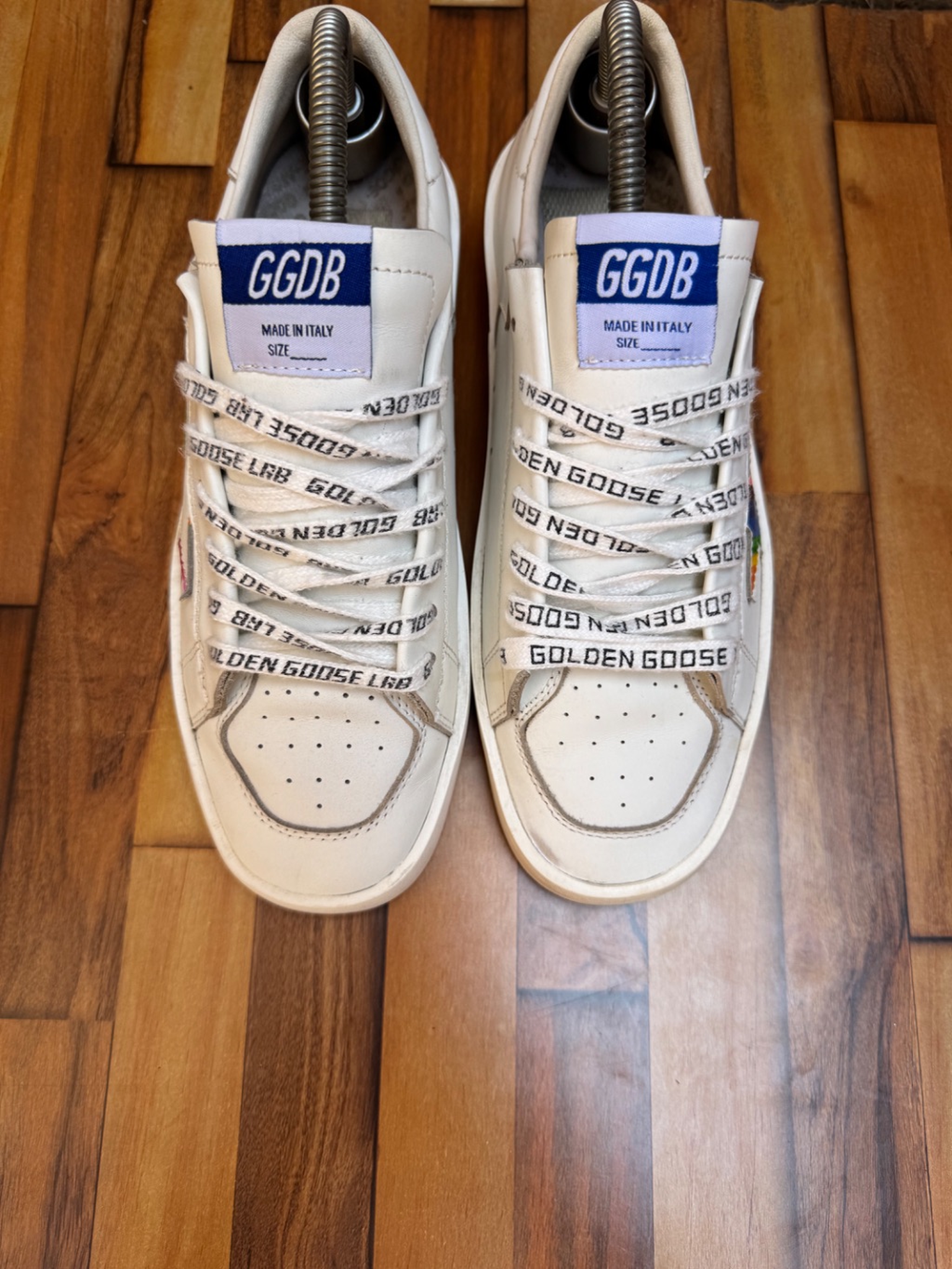GOLDEN GOOSE 