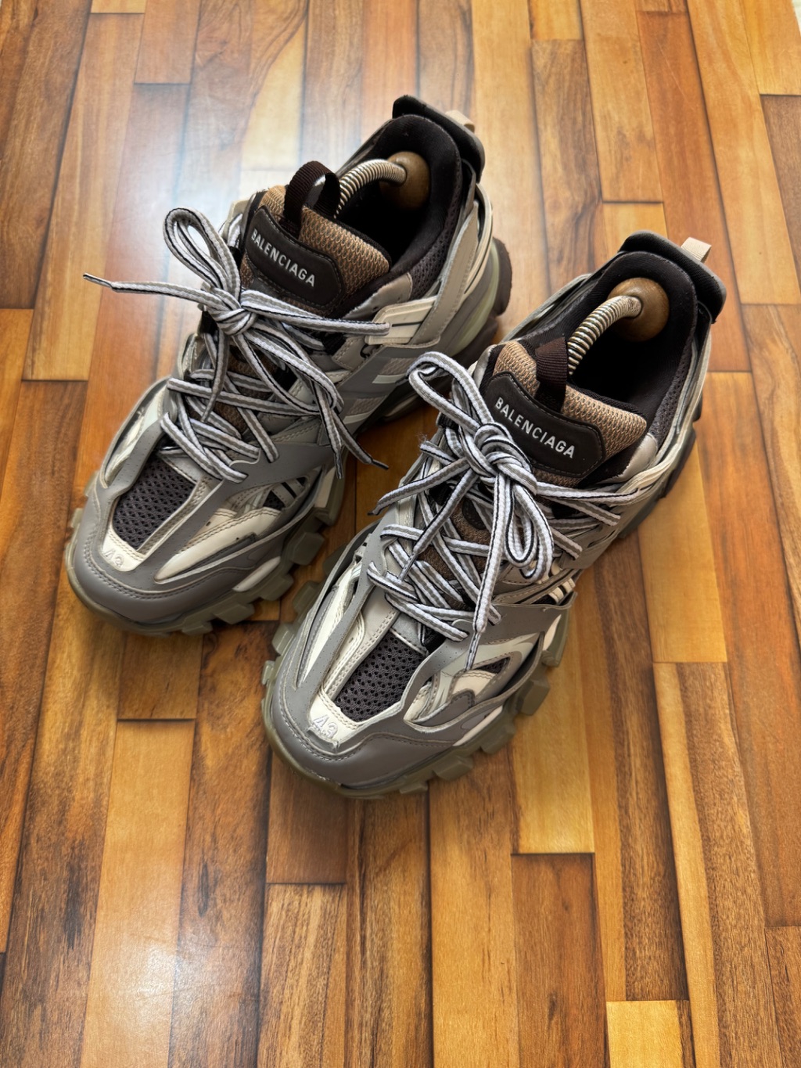 BALENCIAGA TRACK