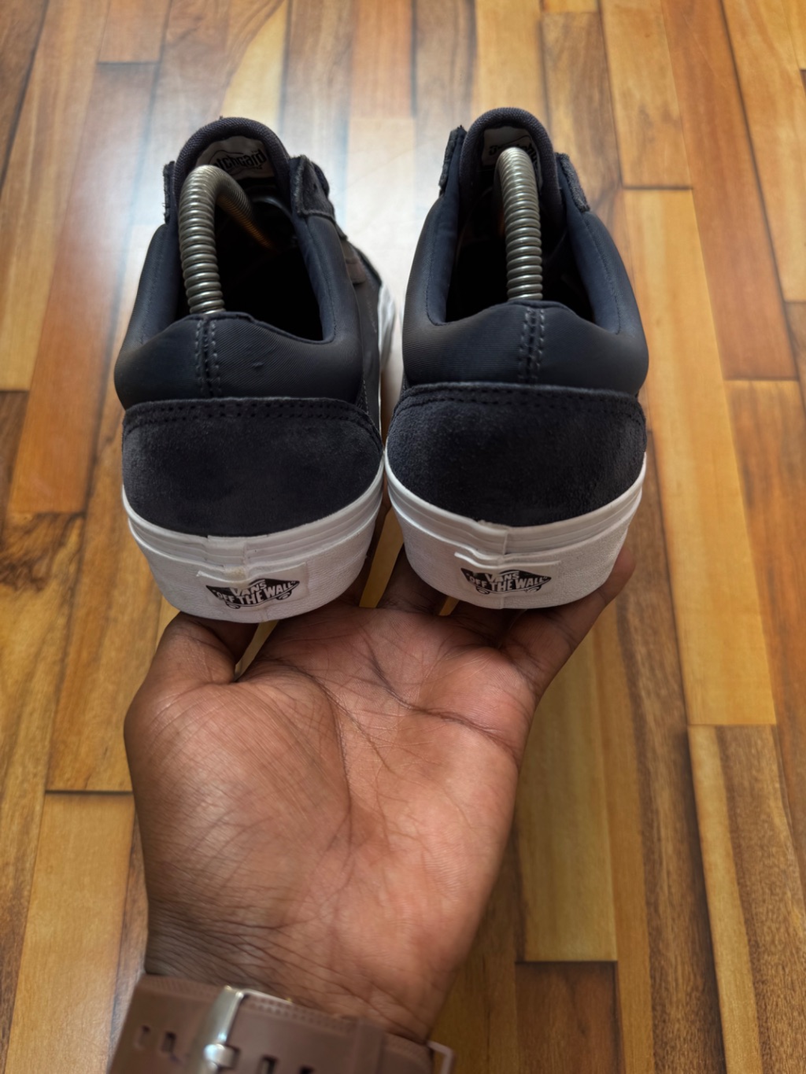 VANS OFF THE WALL 