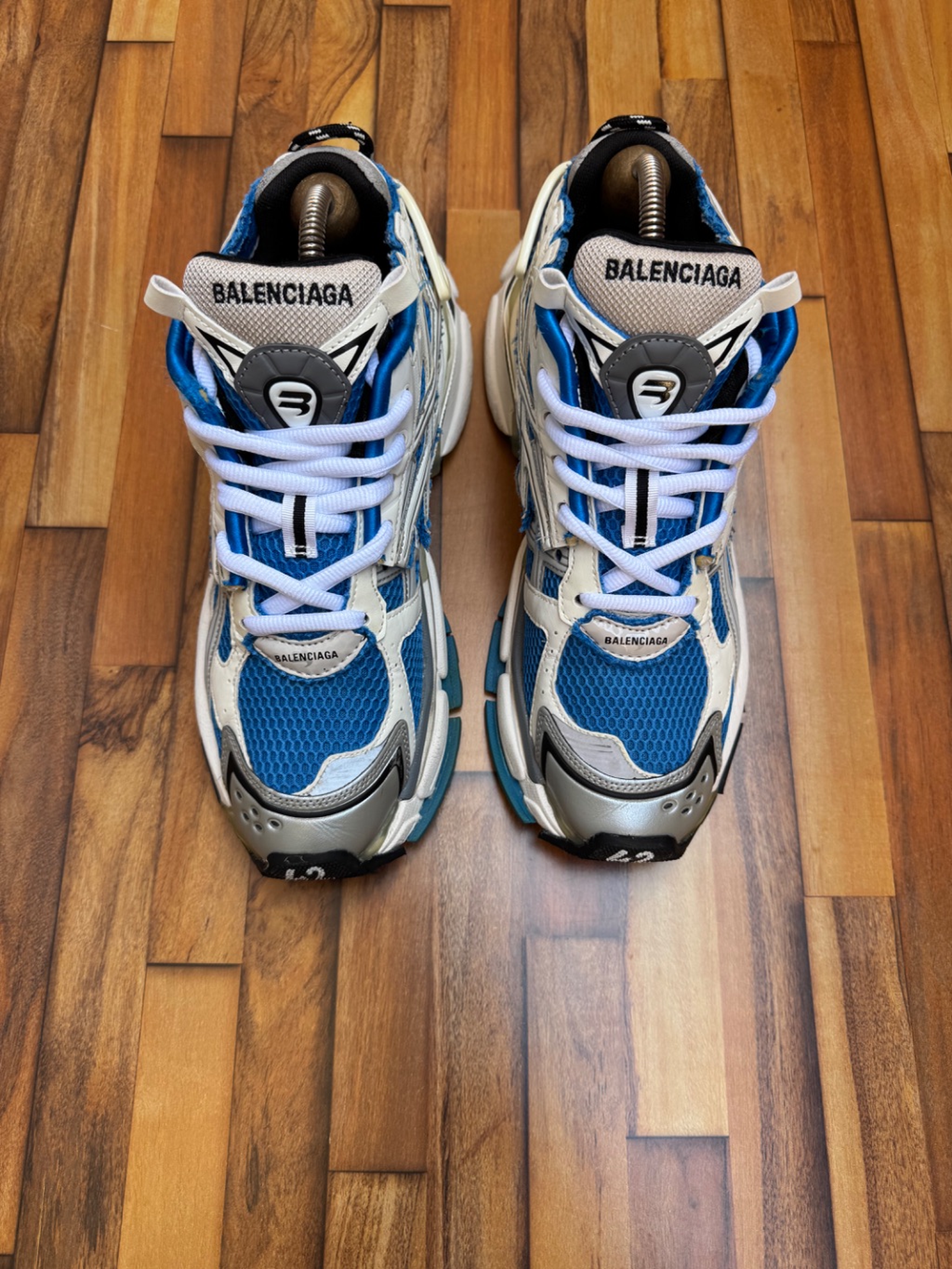 BALENCIAGA RUNNERS 💙