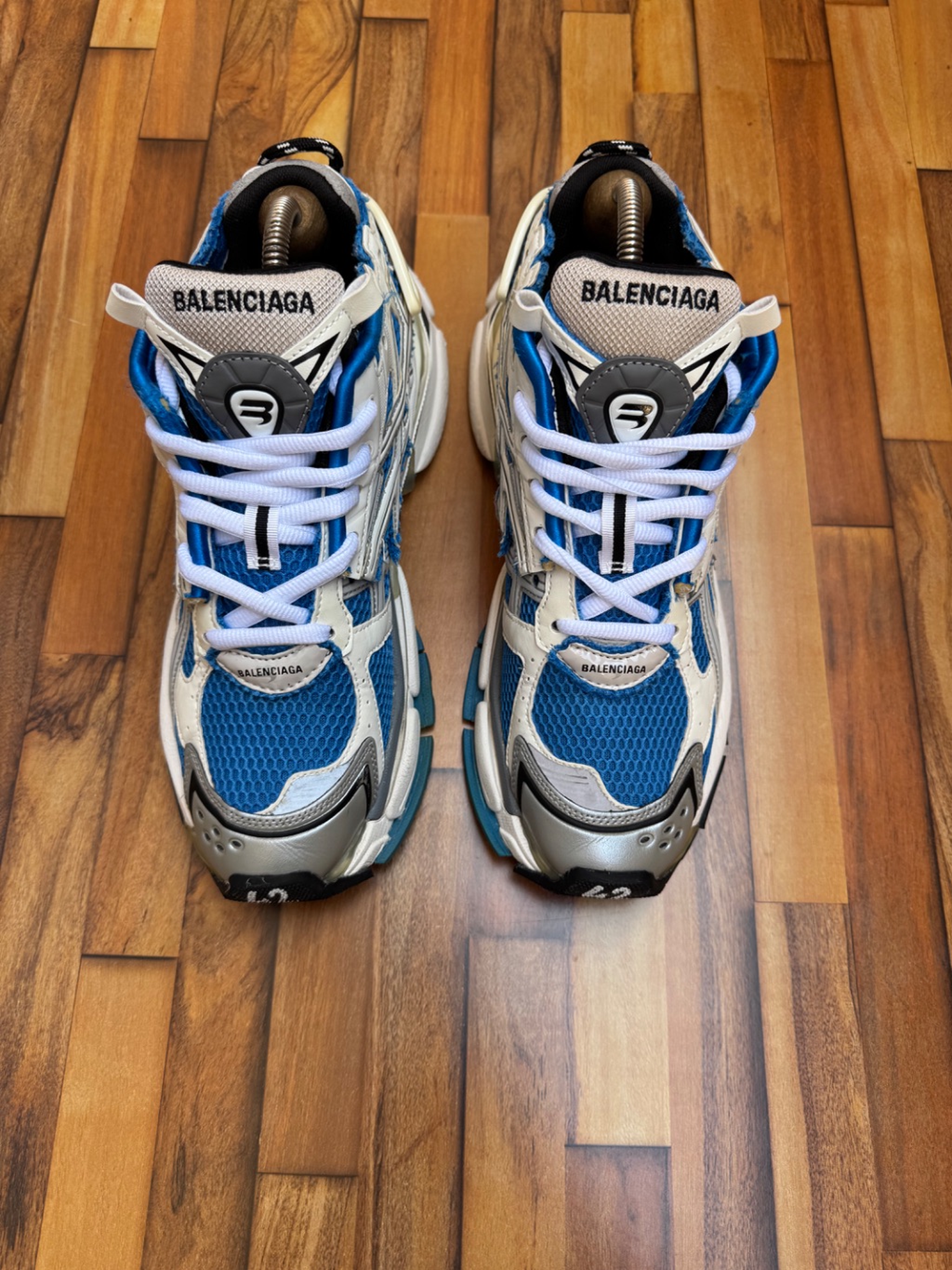 BALENCIAGA RUNNERS 💙