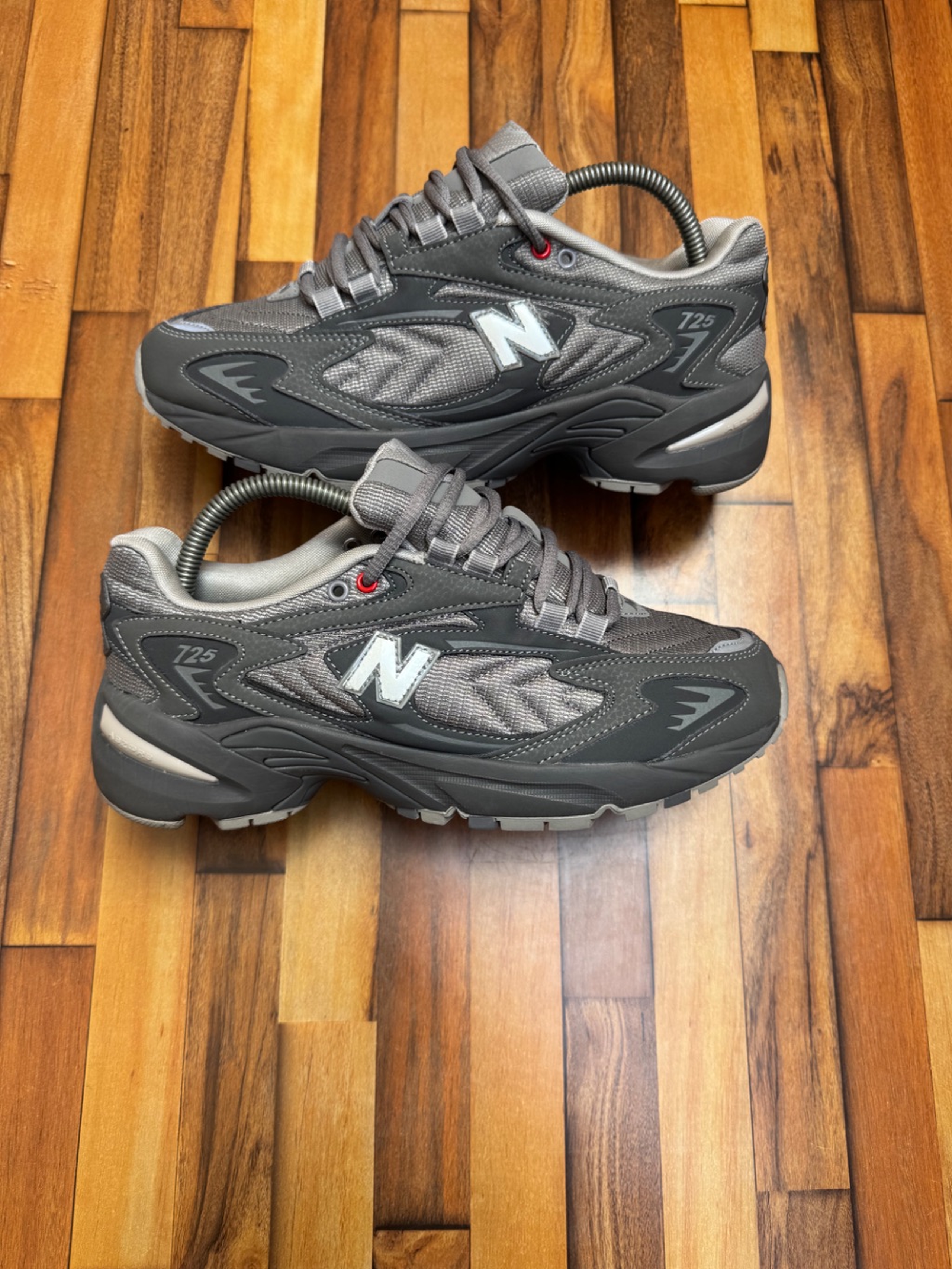 NEWBALANCE 725 