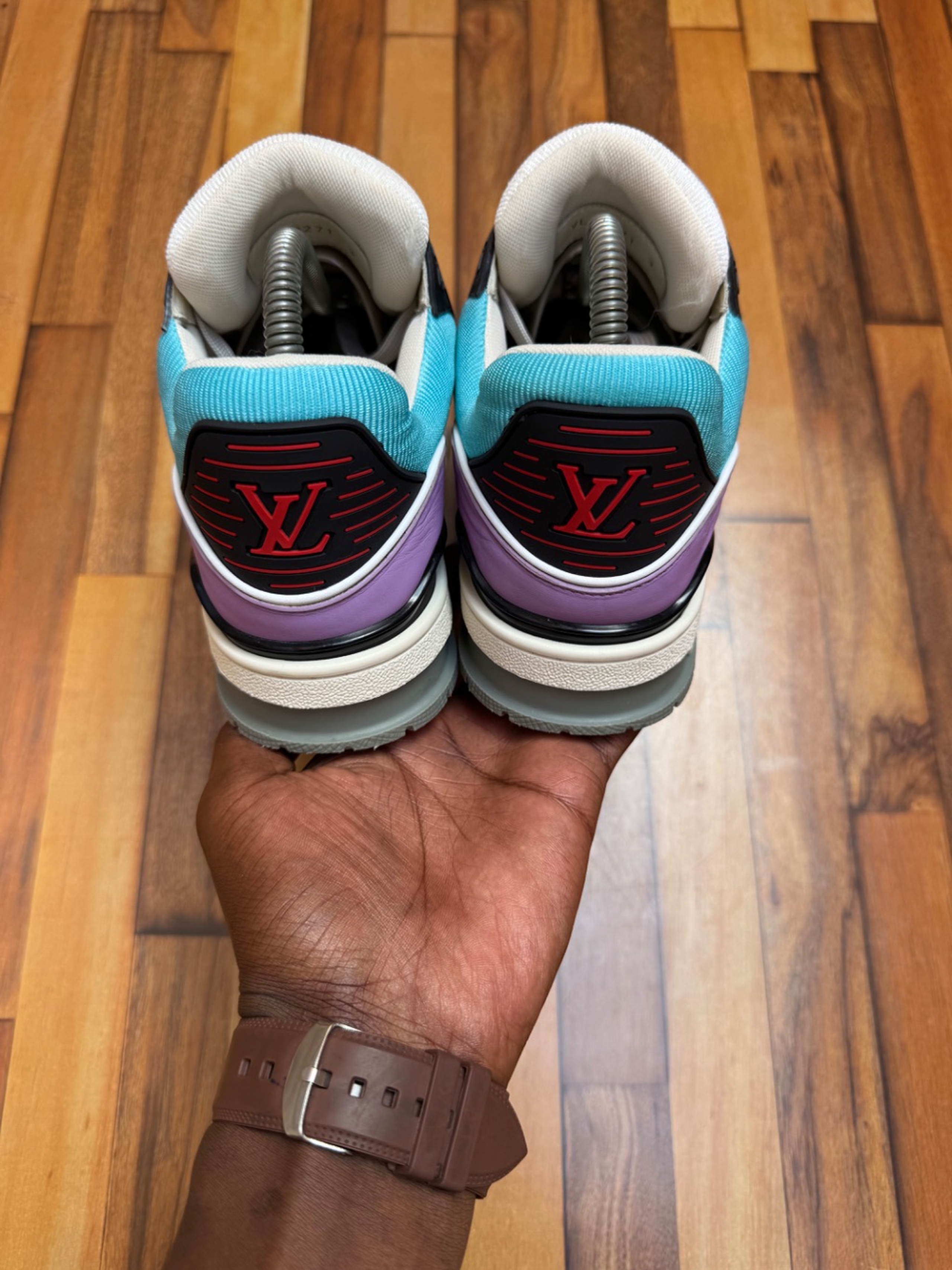 LOUIS VUITTON TRAINERS 