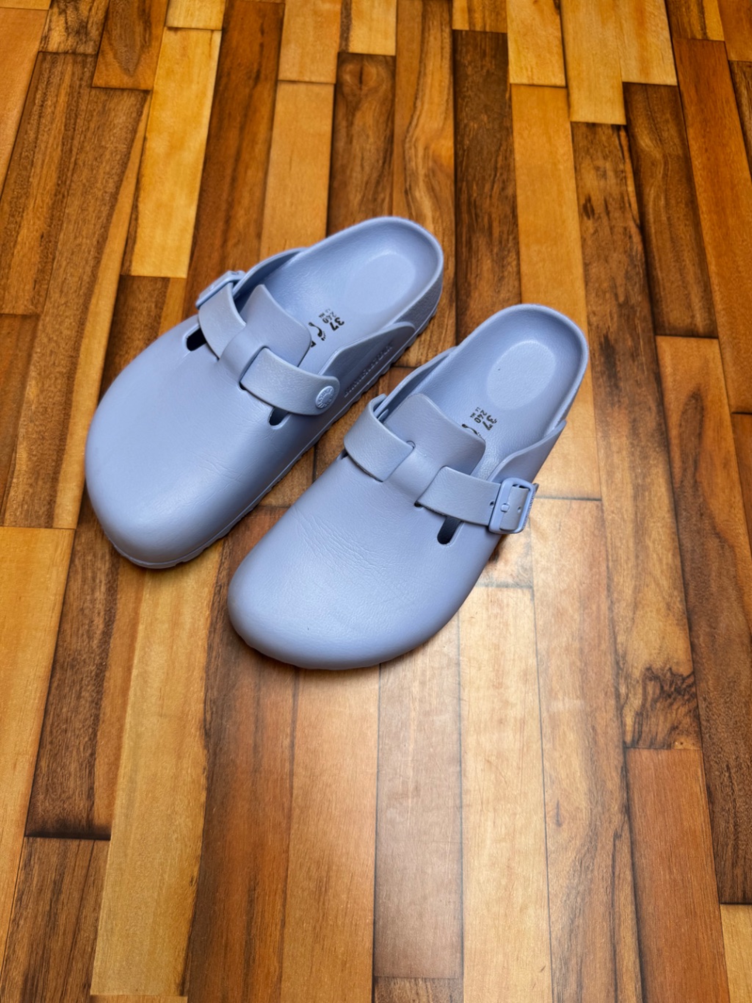 BIRKENSTOCK CLOGS