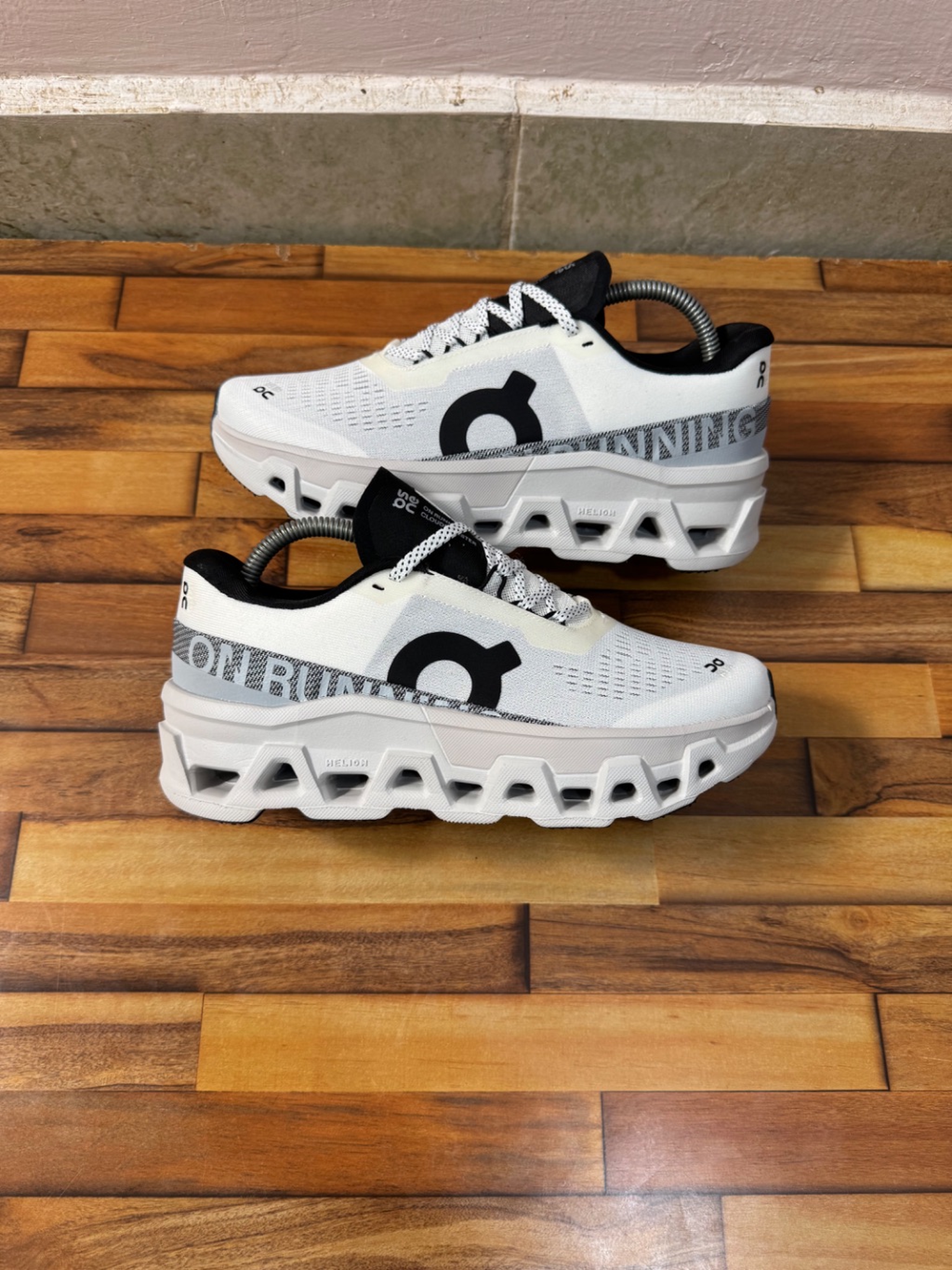 CLOUDMONSTER RUNNING SHOE 