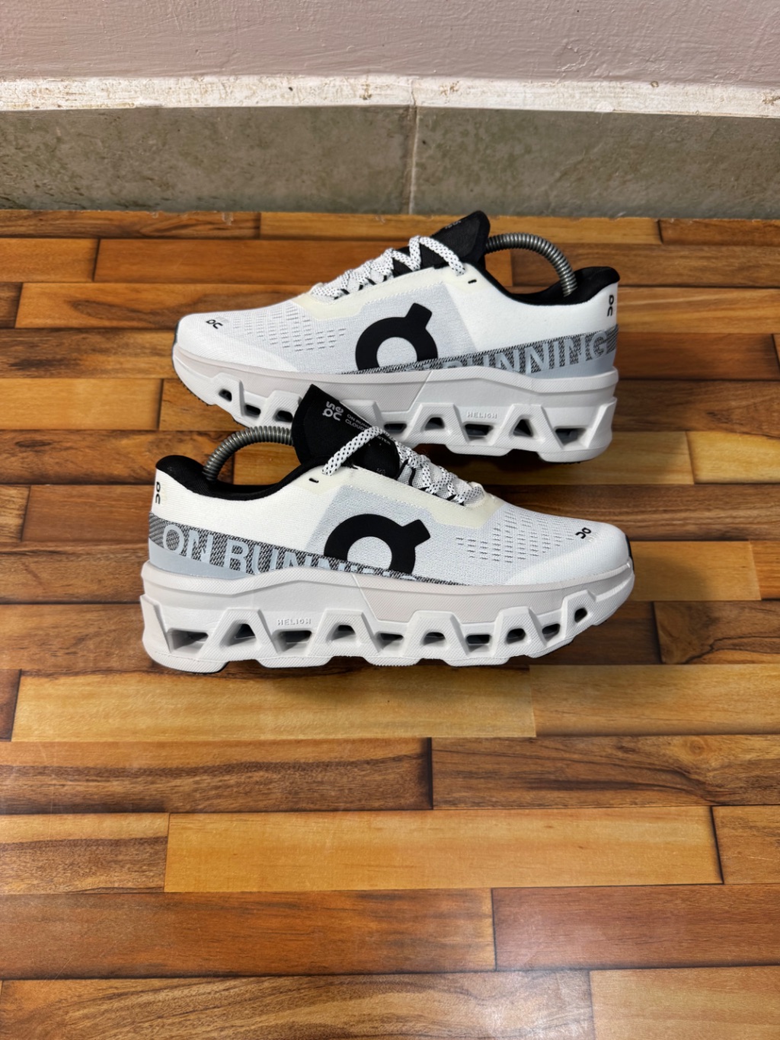 CLOUDMONSTER RUNNING SHOE 