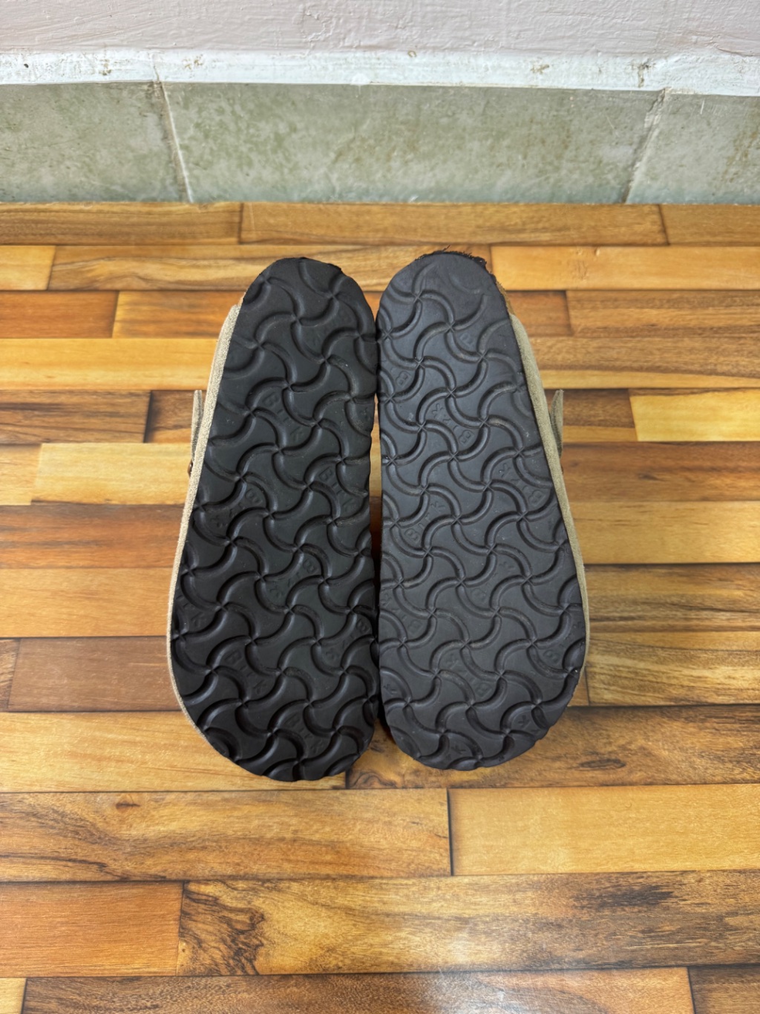 BIRKENSTOCK CLOGS 