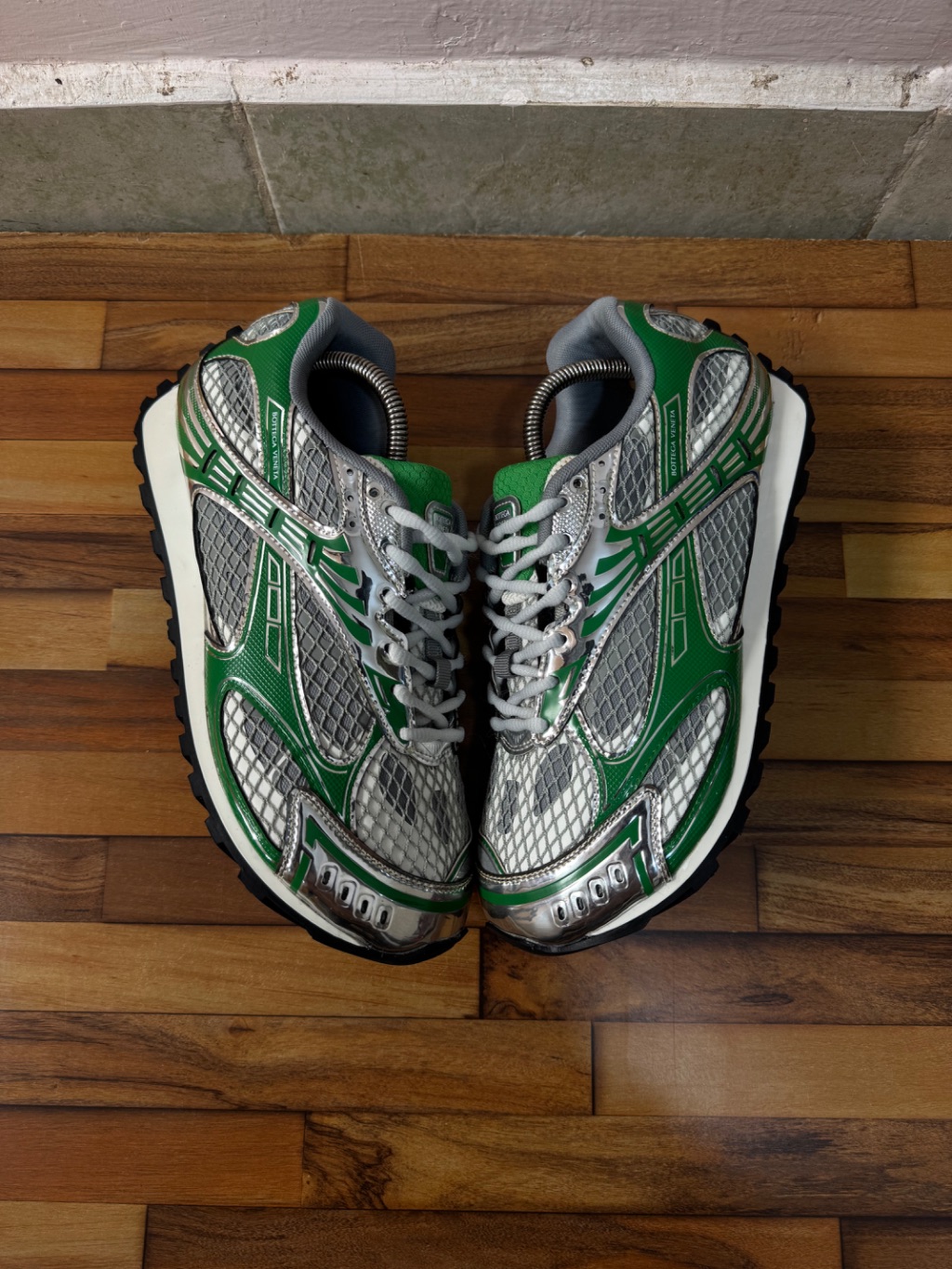 BOTTEGA VENETA ORBITS 💚