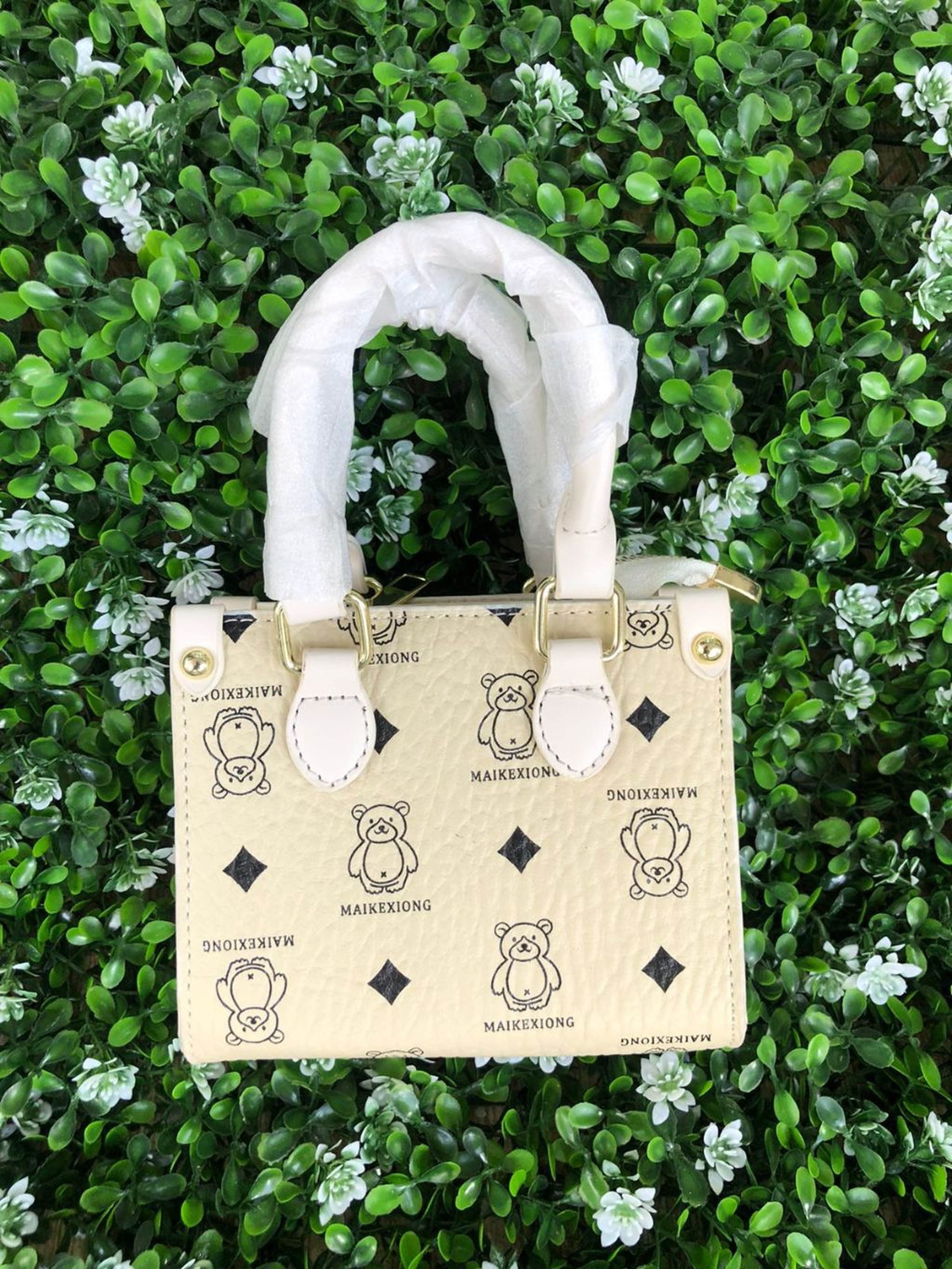 The Perfectly Sized Companion Bag