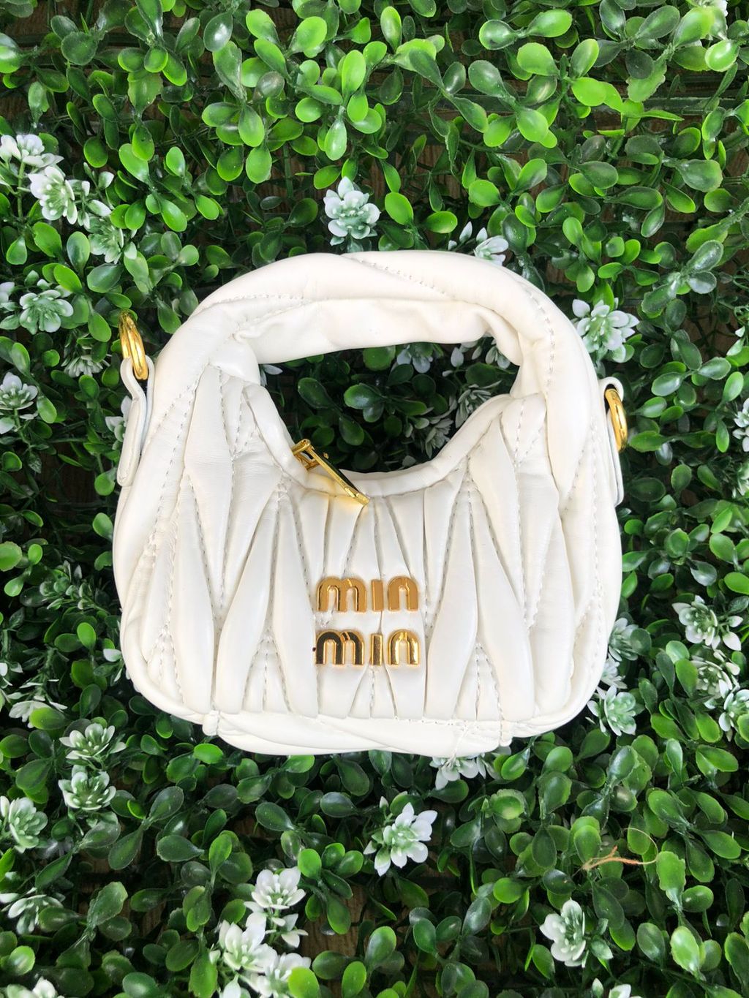 The Perfectly Sized Companion Bag