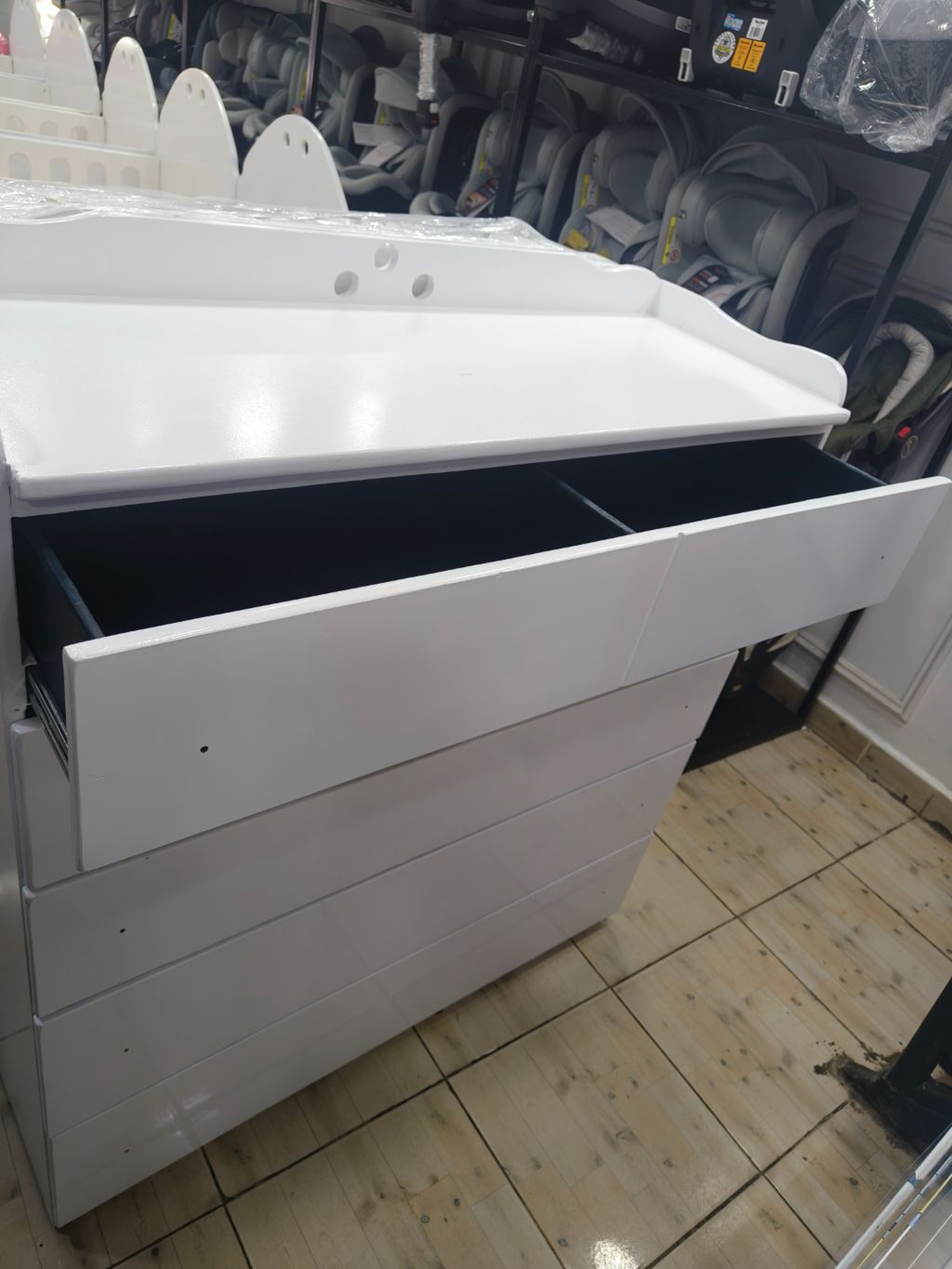 Chest of drawers (big) 4*4