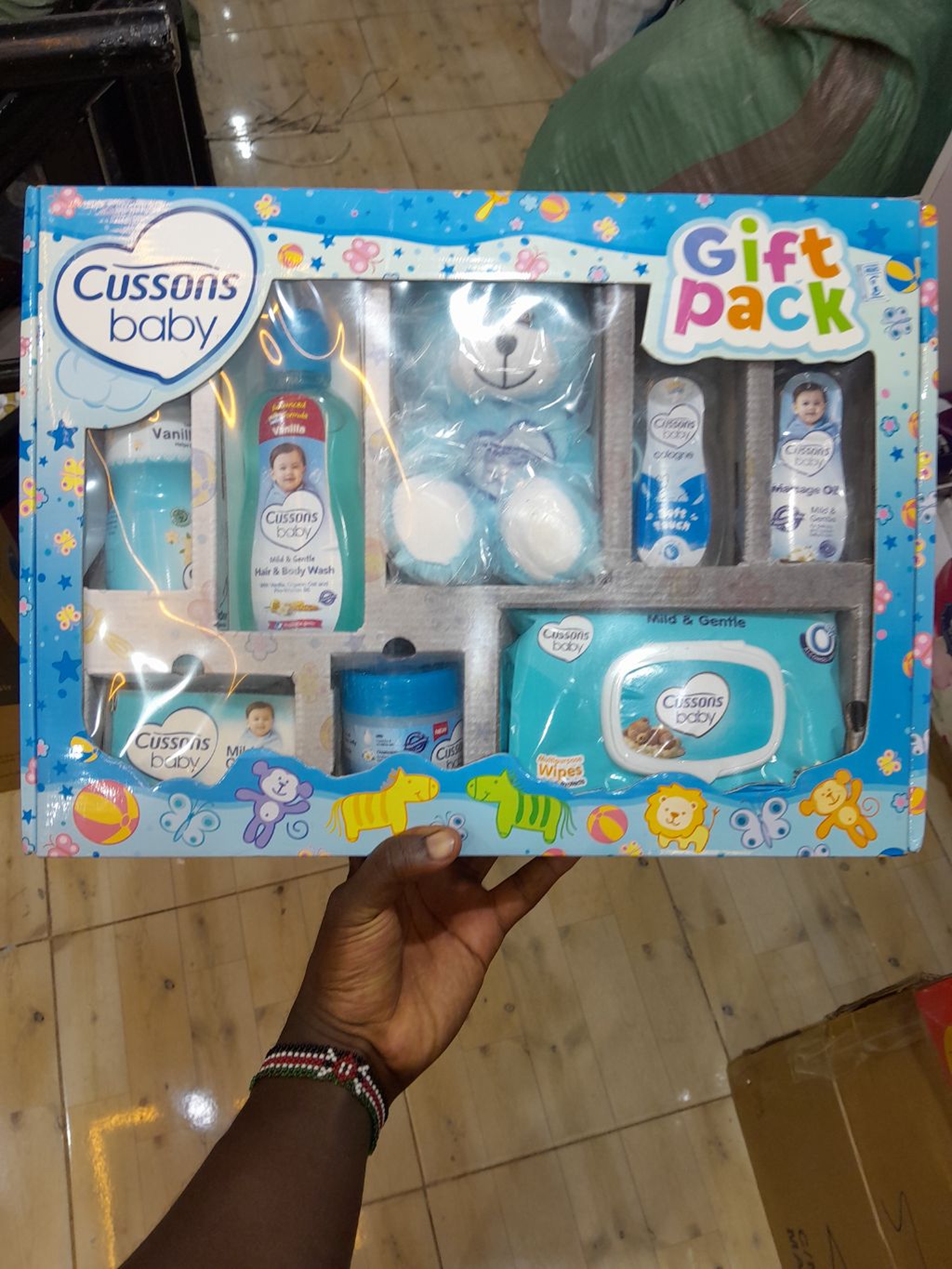 Cussons Baby Bath & Grooming Gift Pack (8-Piece Set)