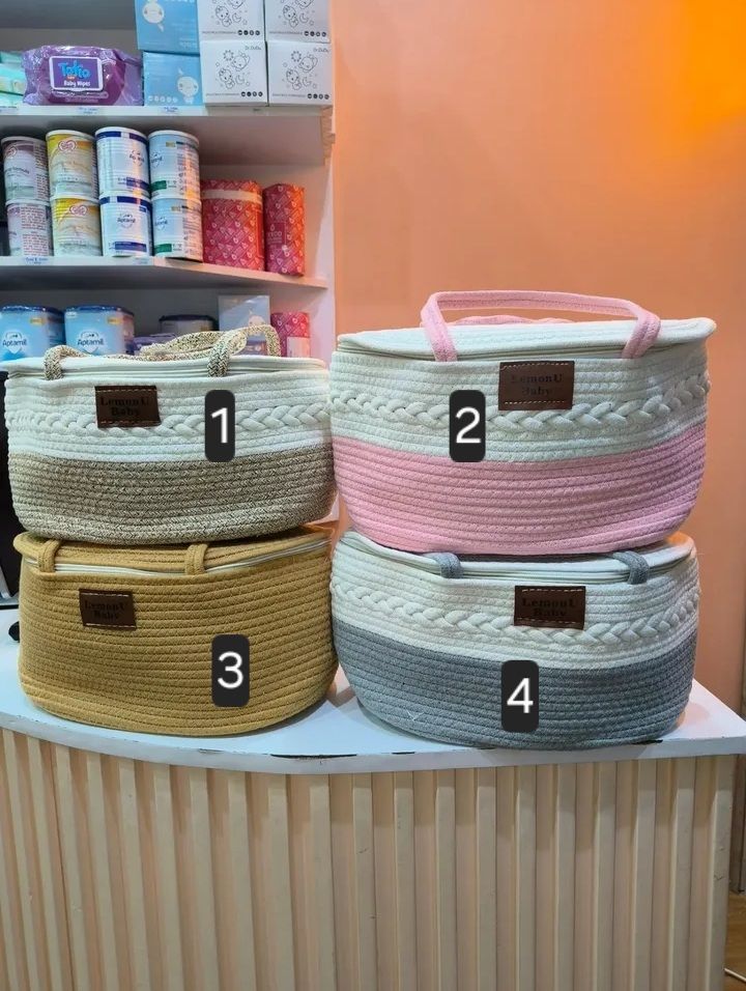 Diaper organizer with a lid