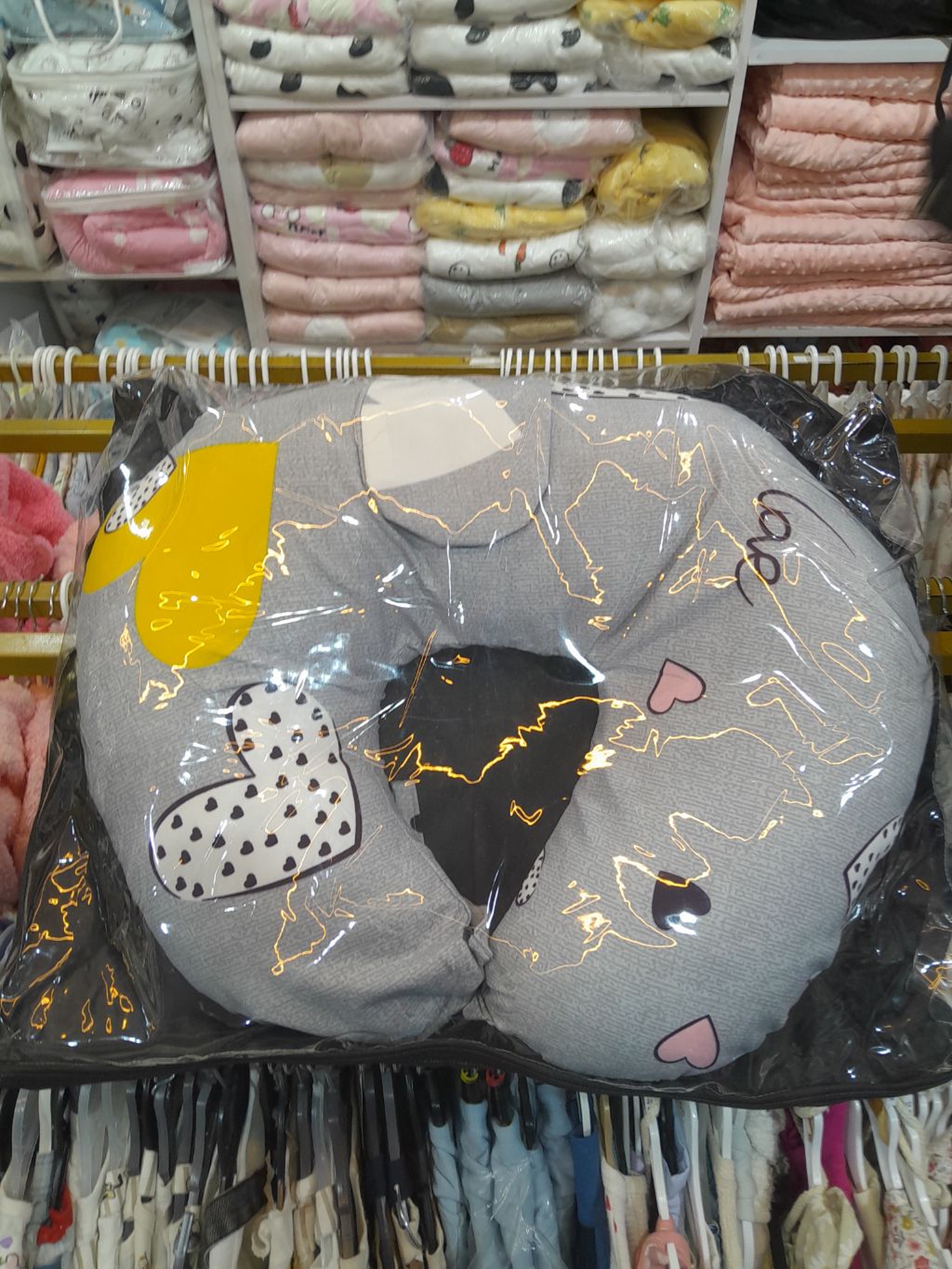 Single nursing pillow