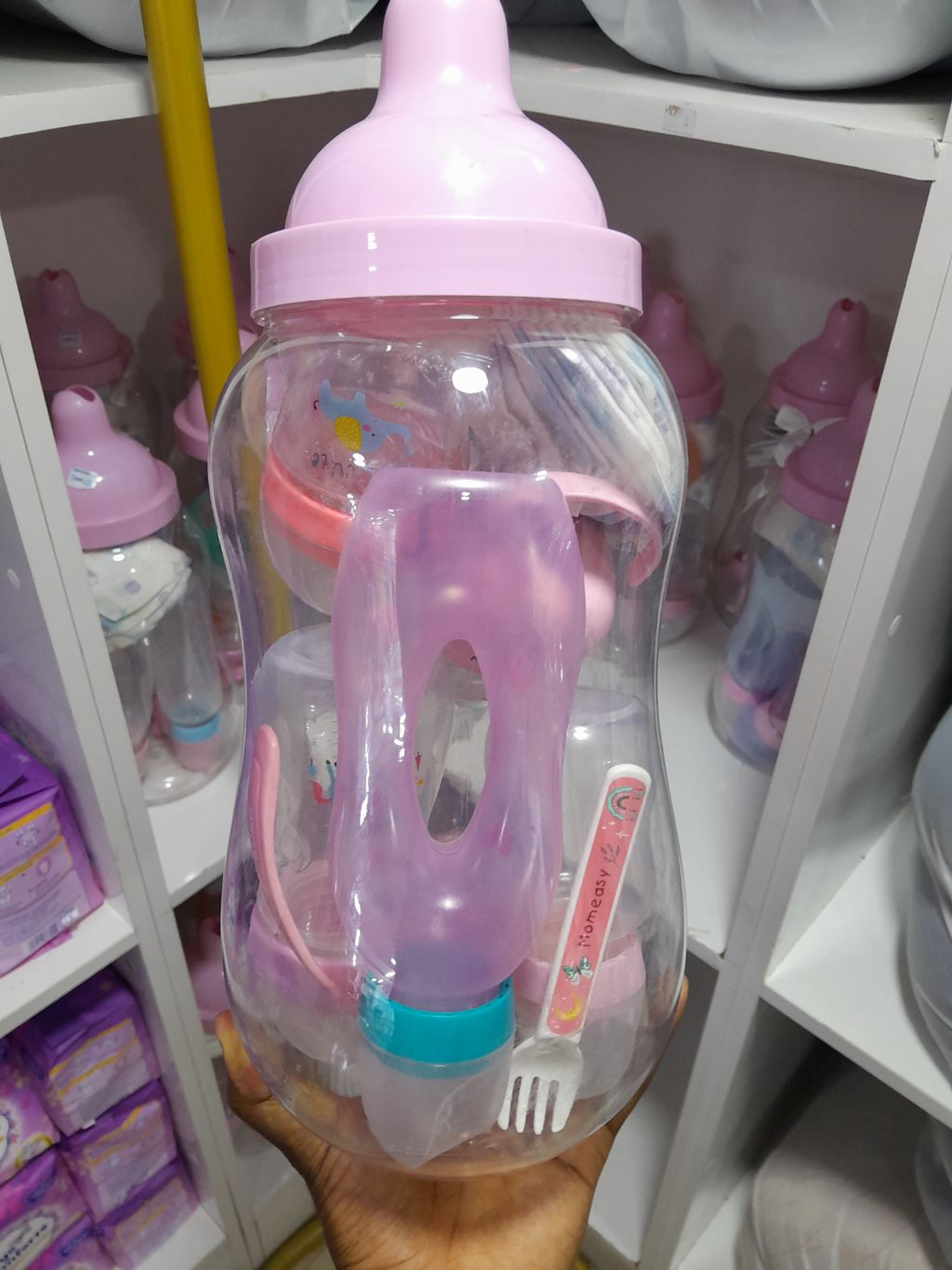 Baby feeding set