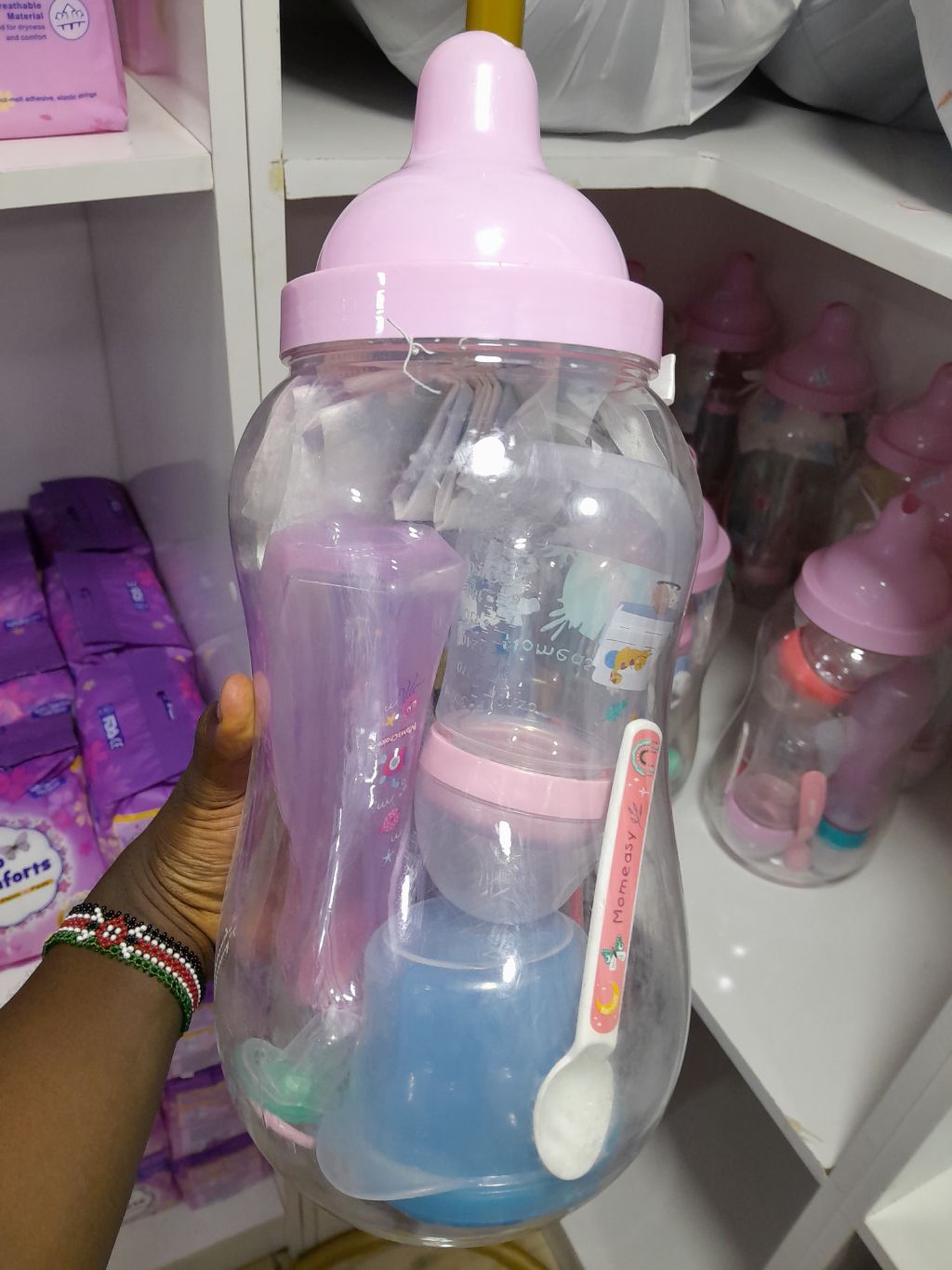 Baby feeding set