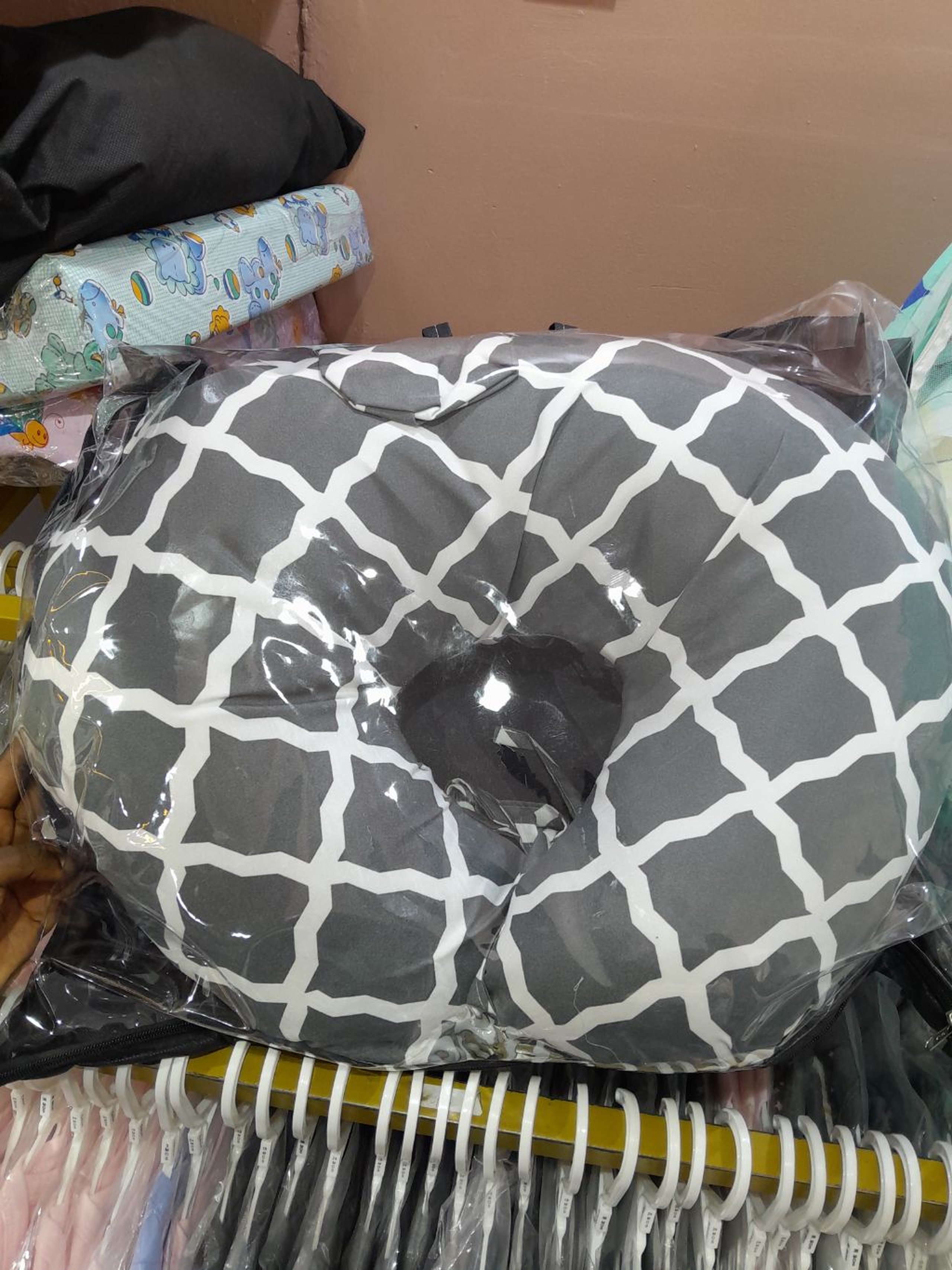 Nursing pillow