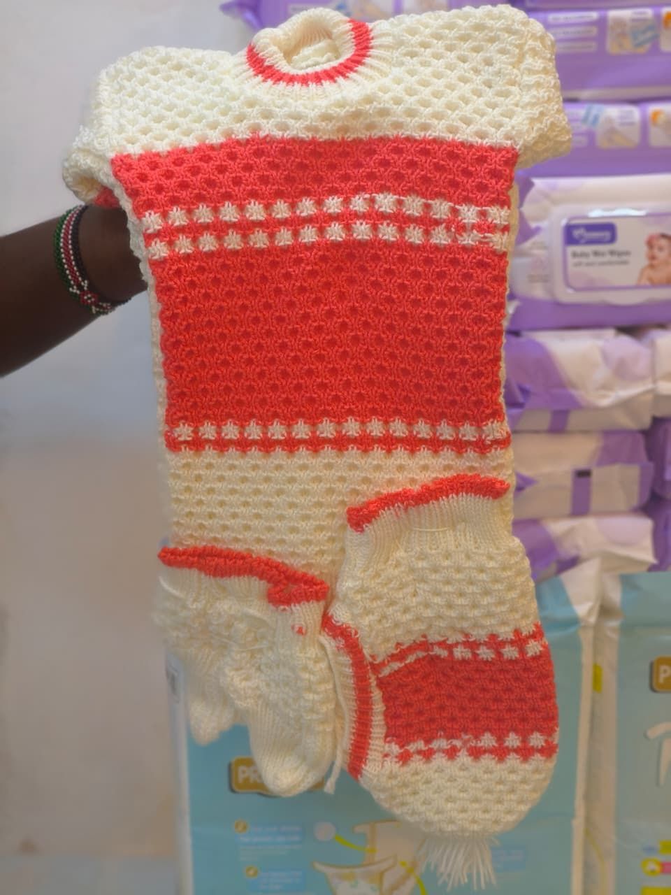 Newborn Hand-Knit Cream Romper and Diaper Cover Set with 'Nice Baby' Appliqué