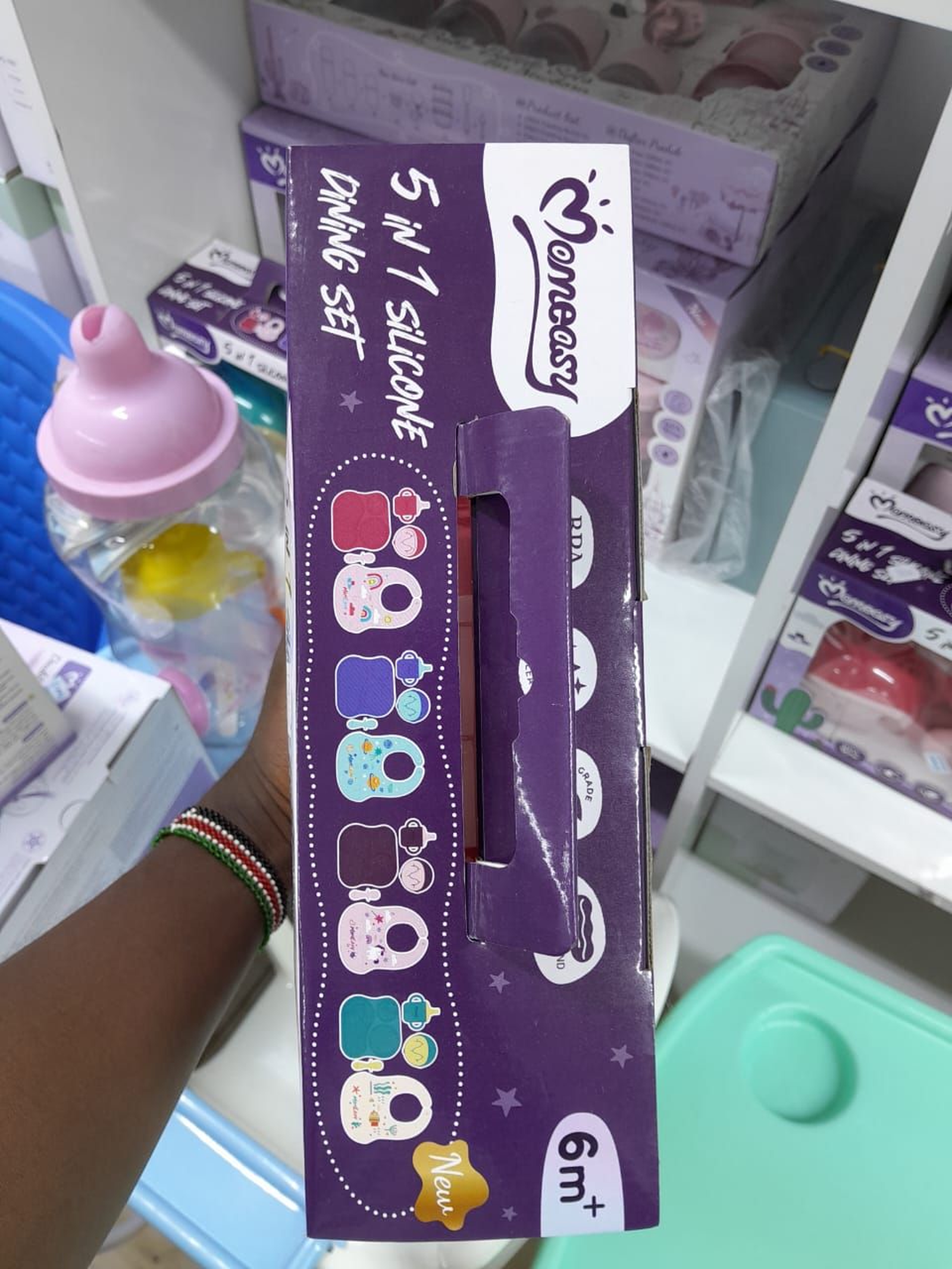 Momeasy silicone feeding set / dining set
