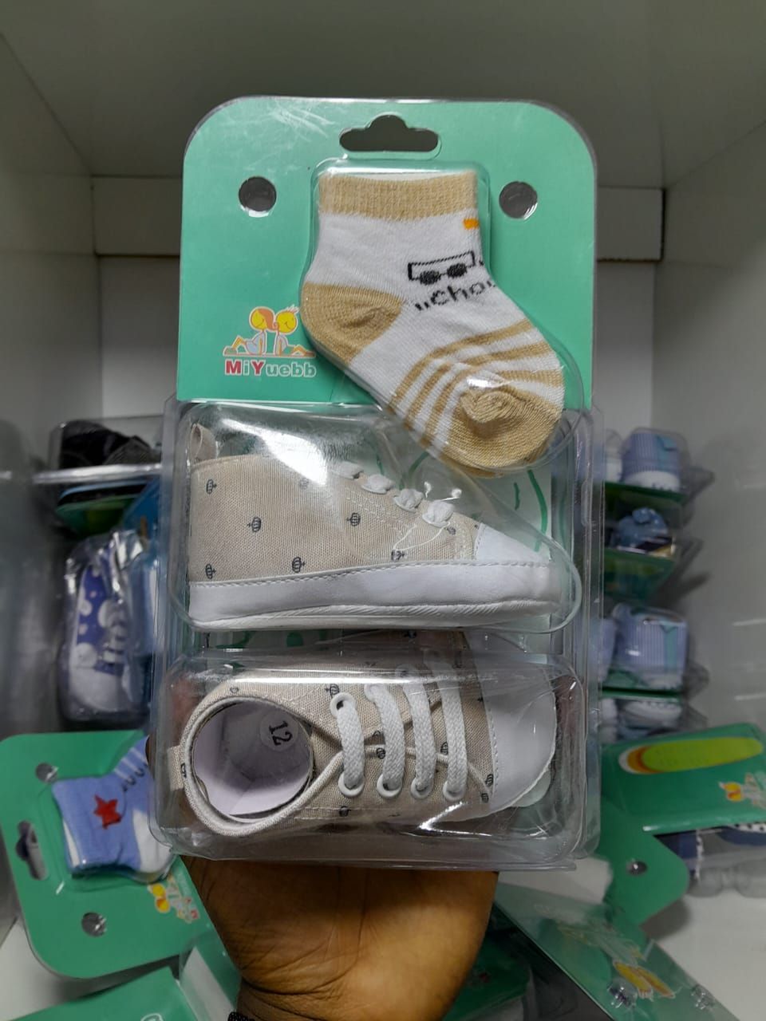 Pre-walker shoes