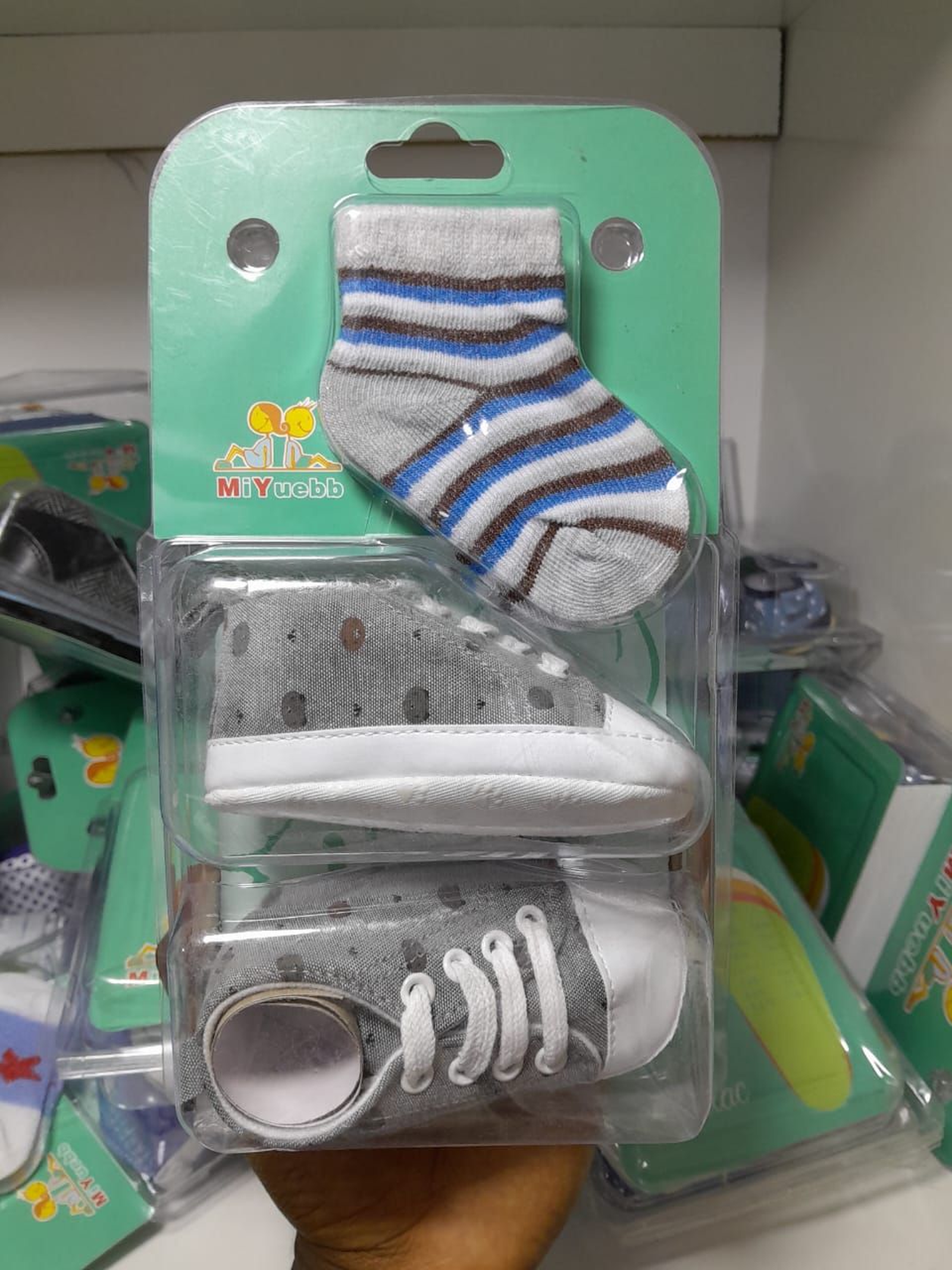 Pre-walker shoes