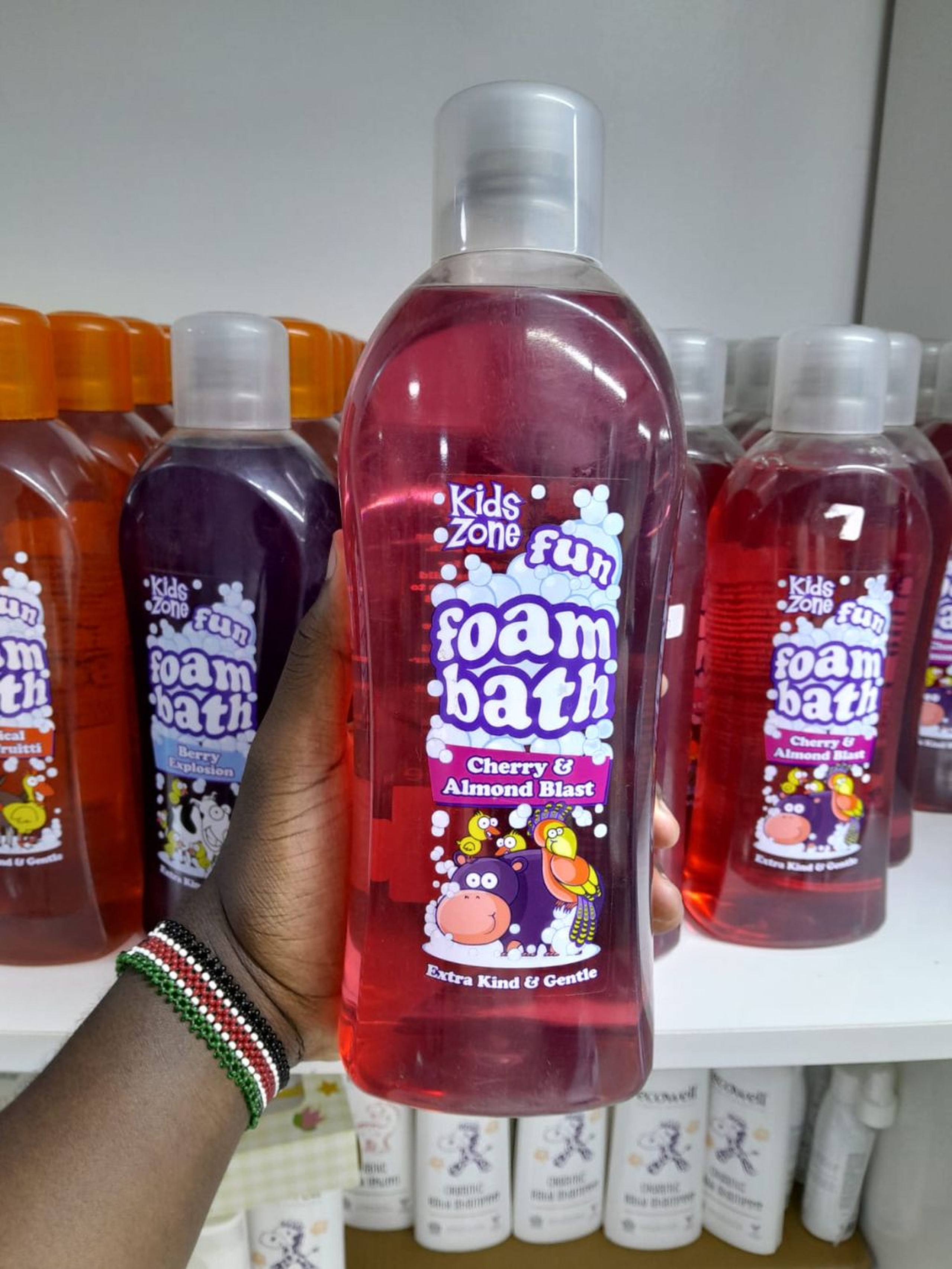 Cherry Almond Blast Fruitti Foam Bath