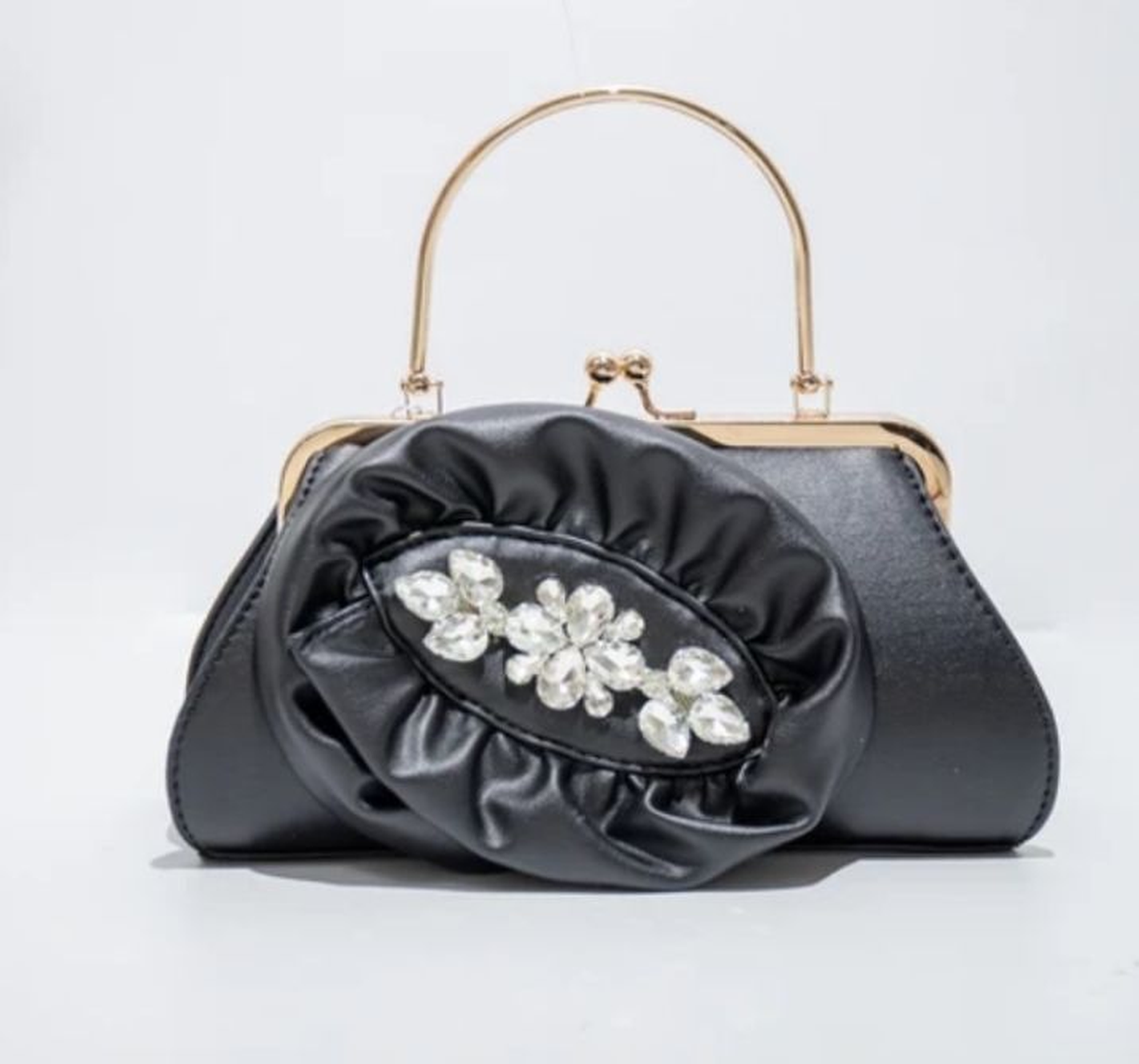High quality gorgeous clutch/slingbag 💯
