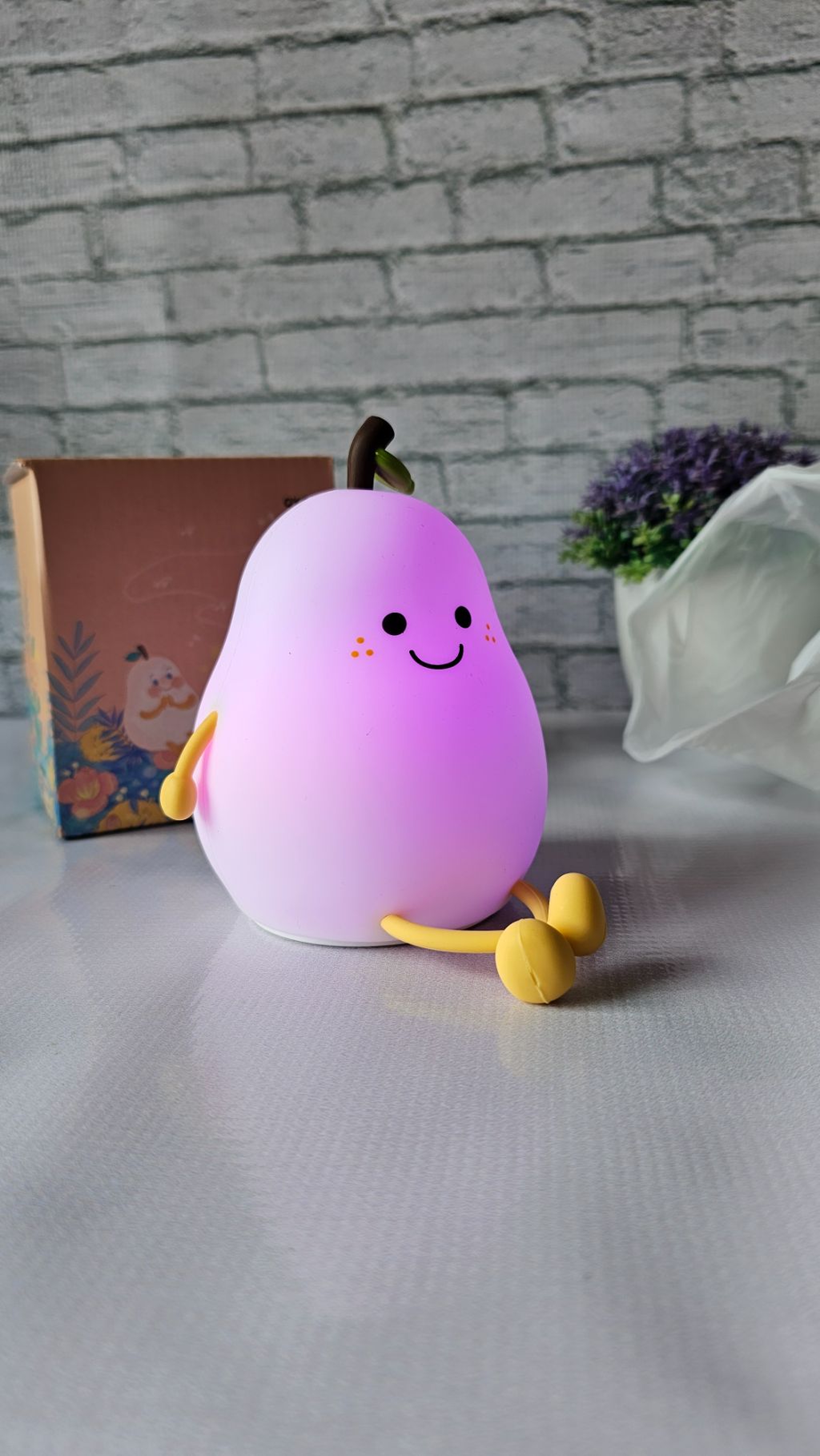 Pear silicone squishy colour changing night light