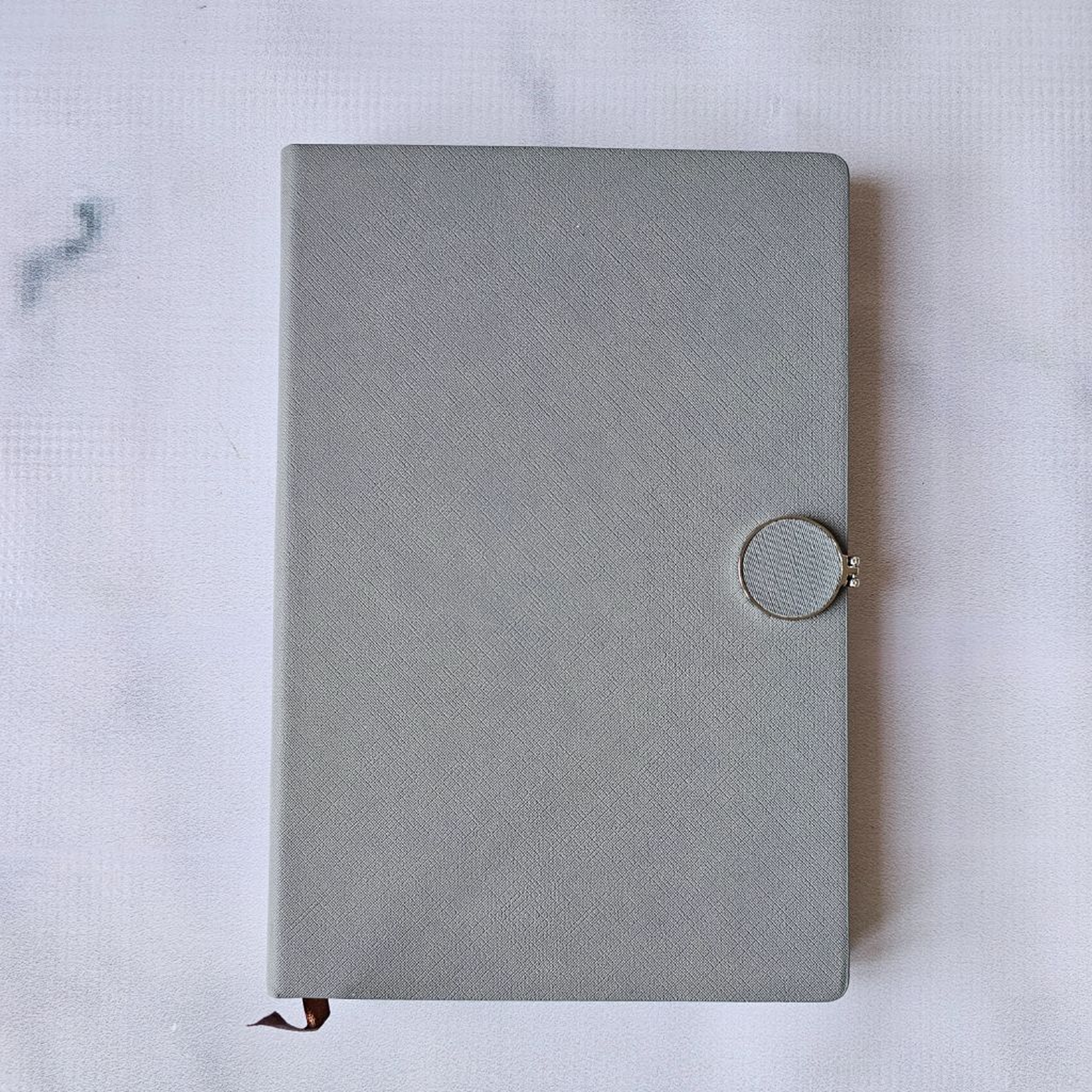 Plain ruled customizable notebooks