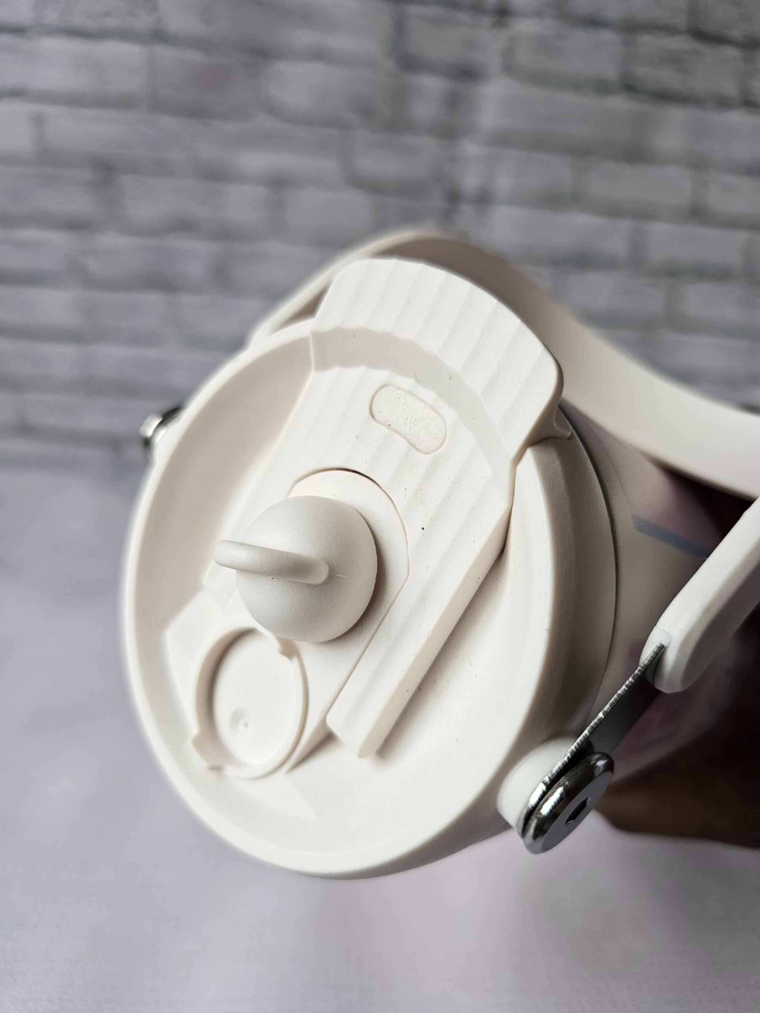 White pink Insulated mug
