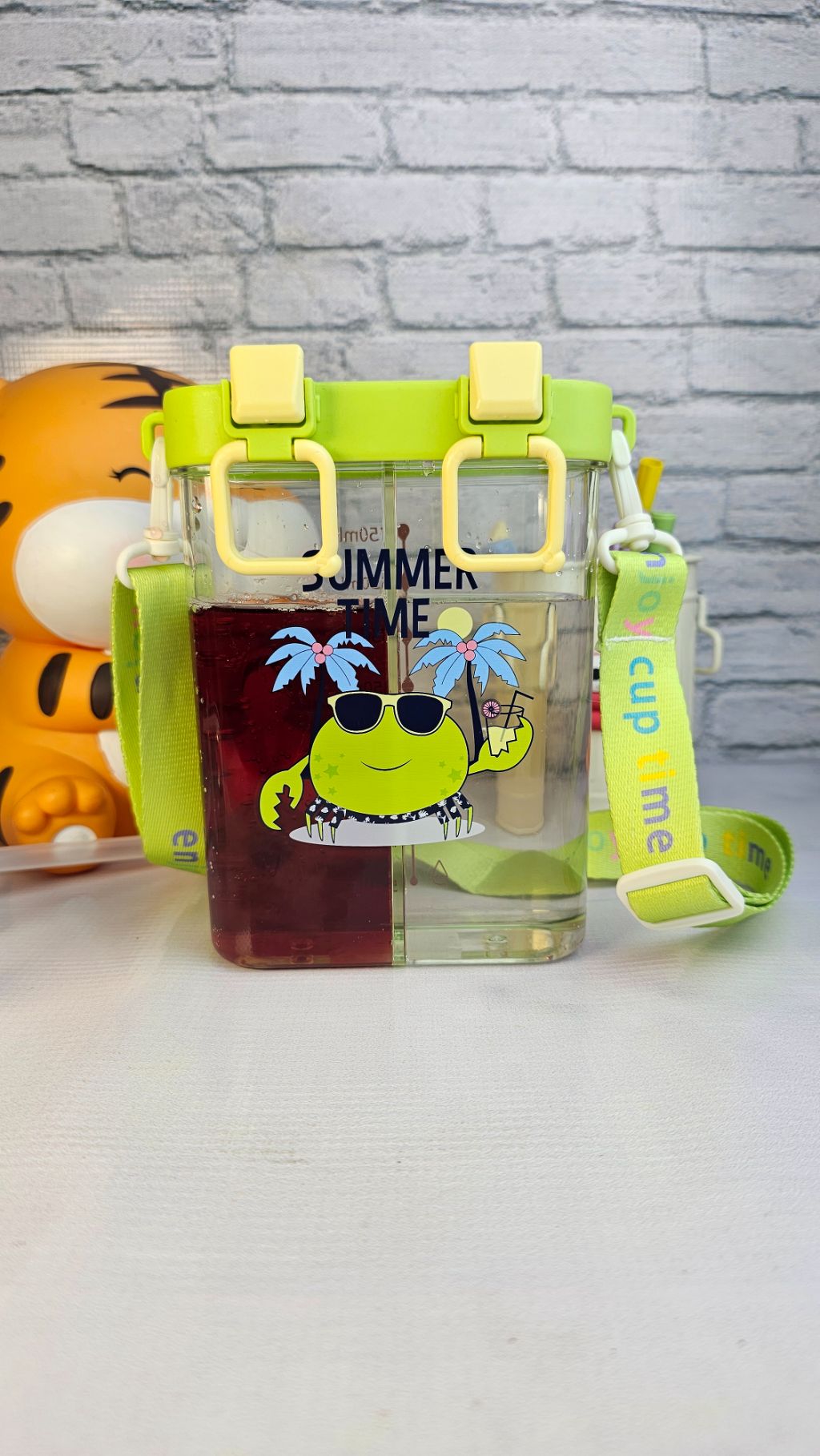 Double sided kids waterbottle
