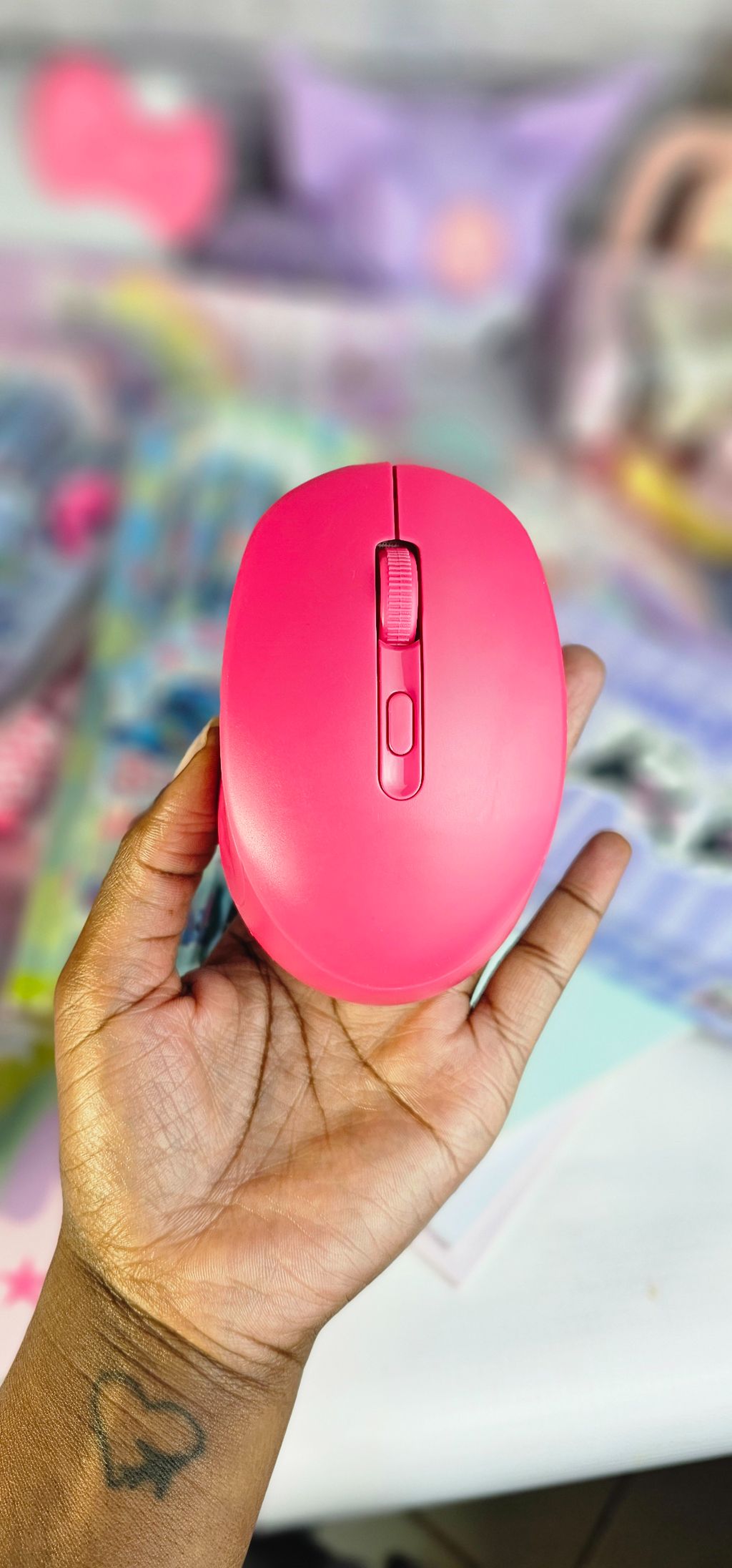 Mute rechargeable wireless mouse