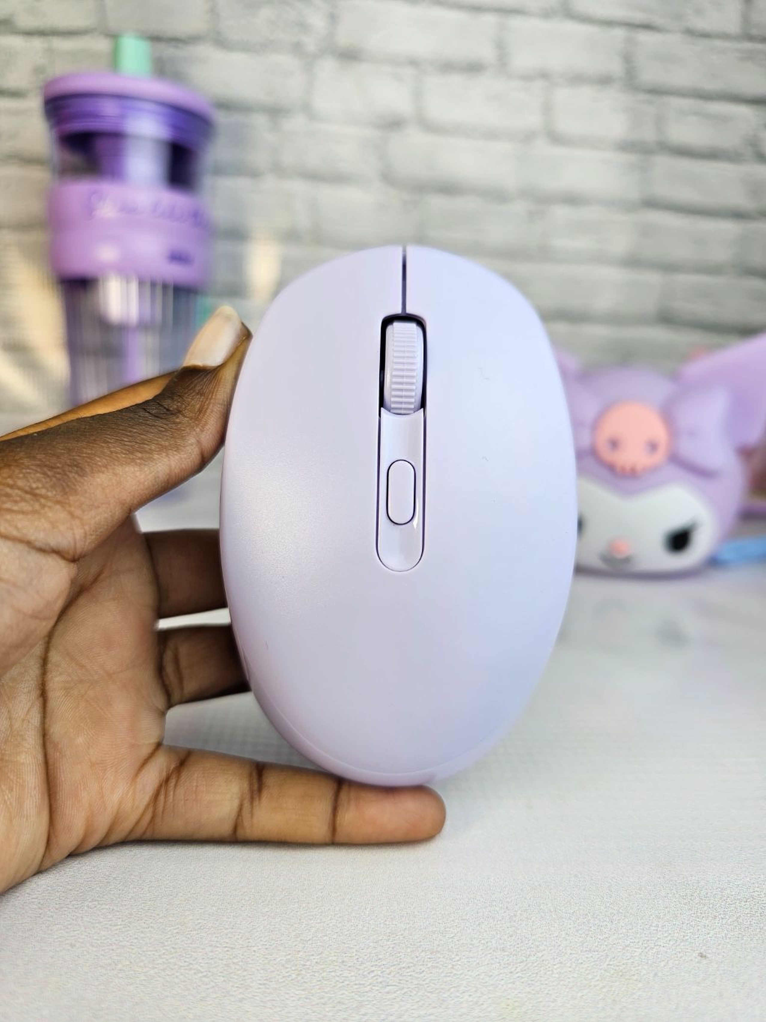 Mute rechargeable wireless mouse