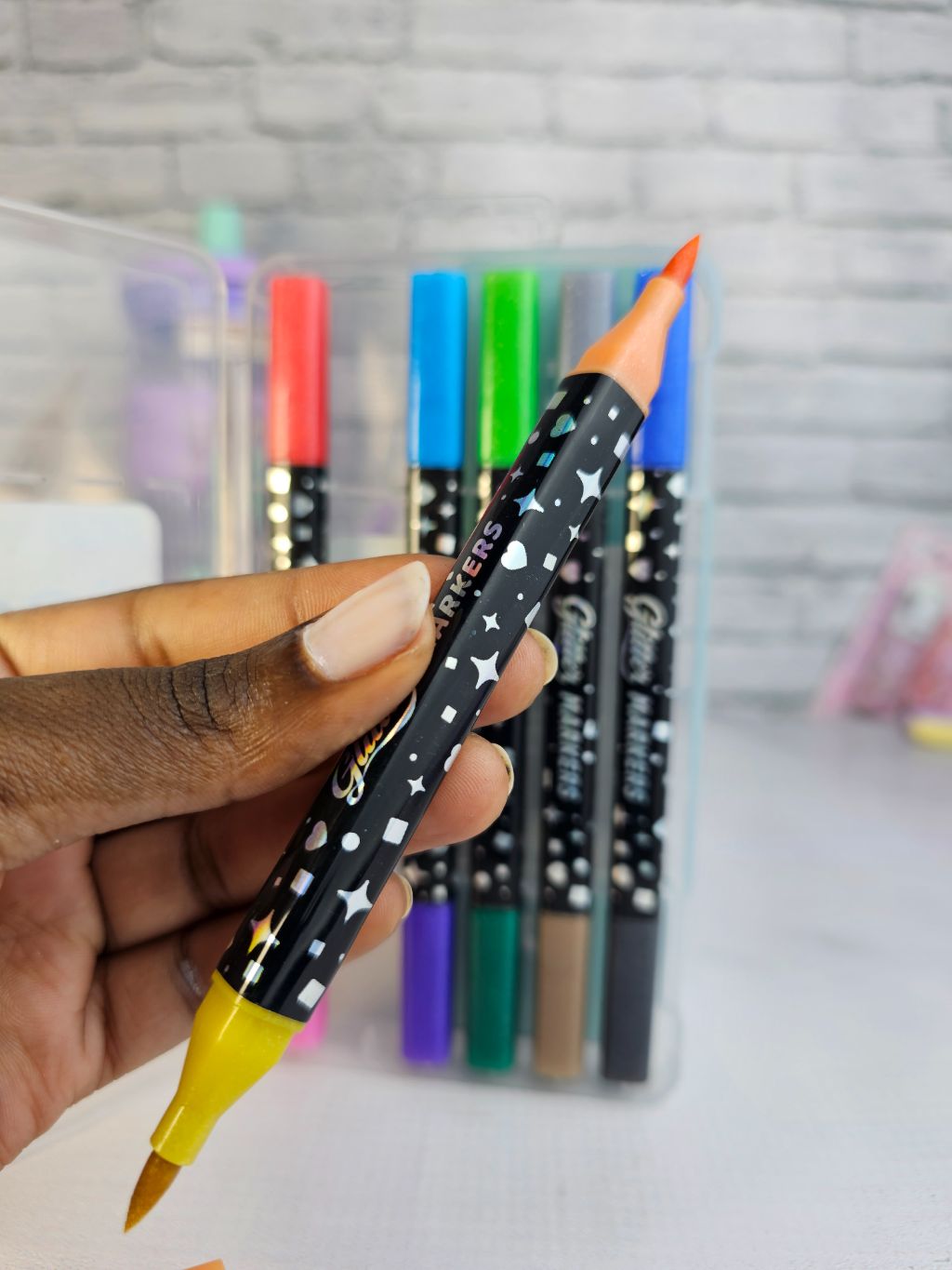 Glitter markers