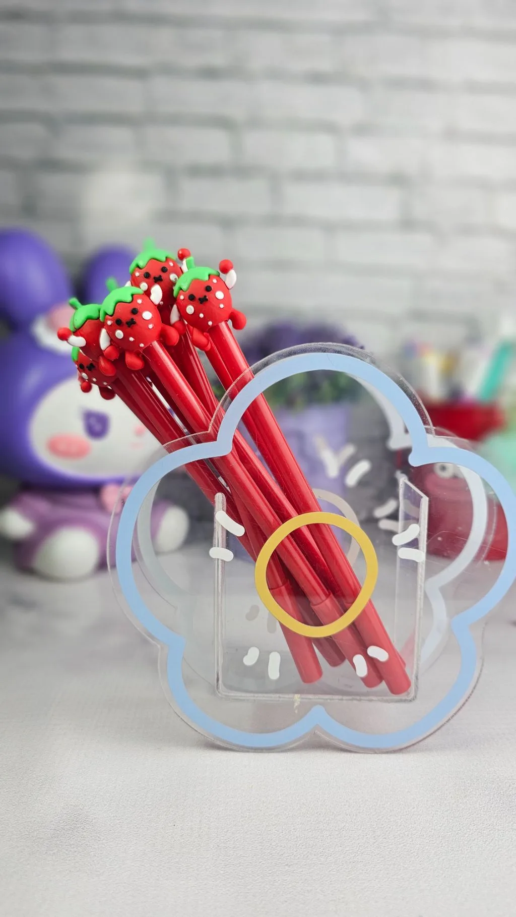 red/white Random cute pens