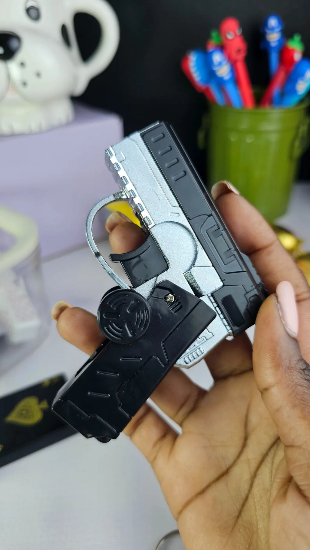 Fidget spinner lighter refillable gas