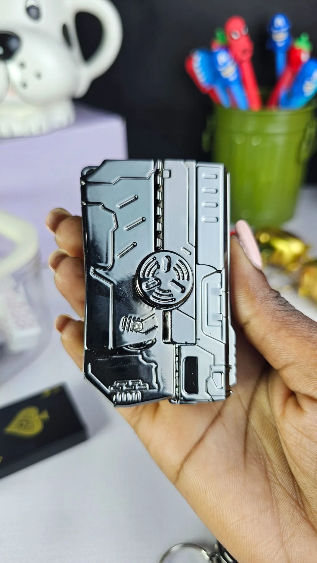 Fidget spinner lighter refillable gas
