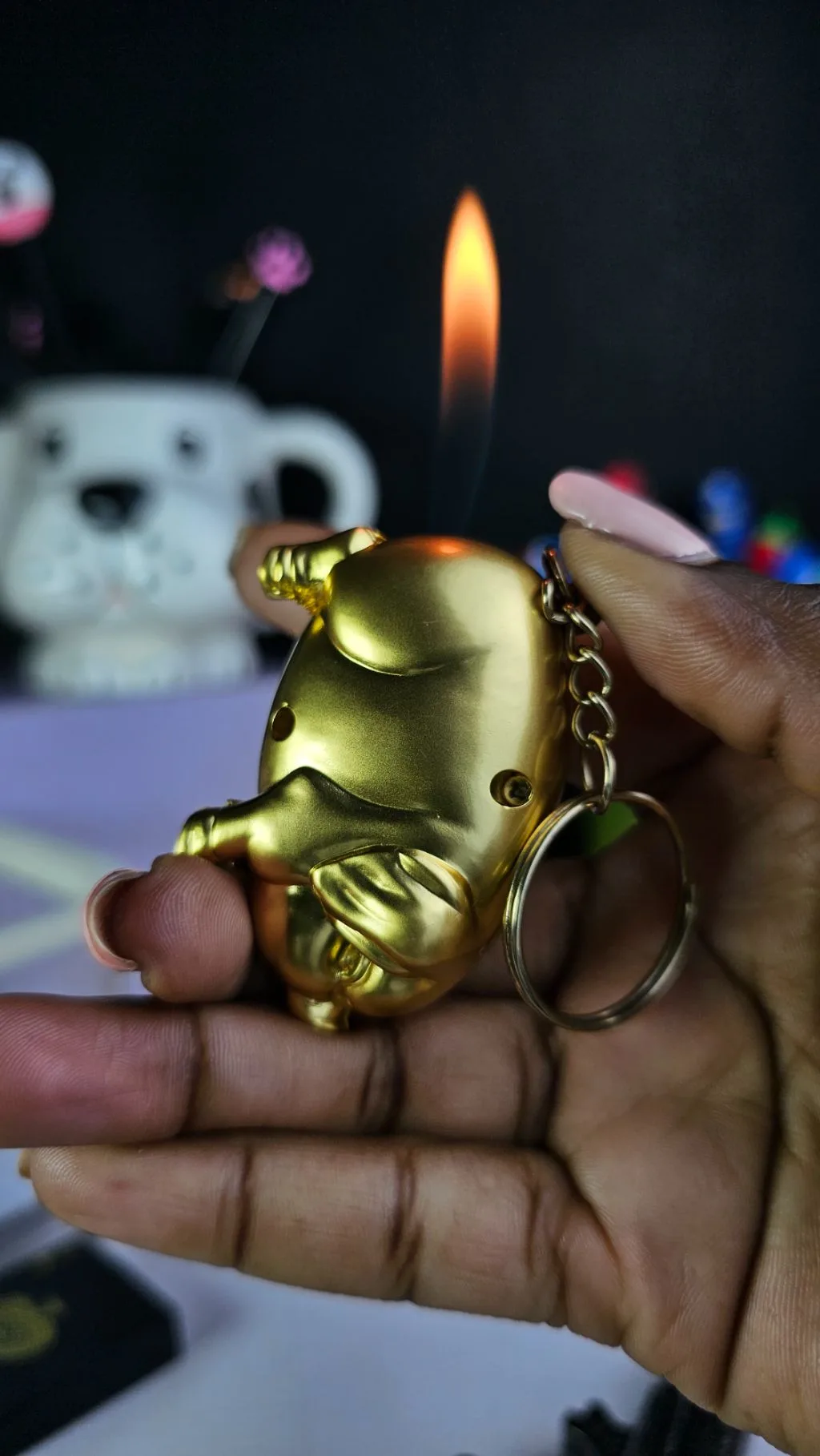 Gold pig refillable lighter gas and keychain