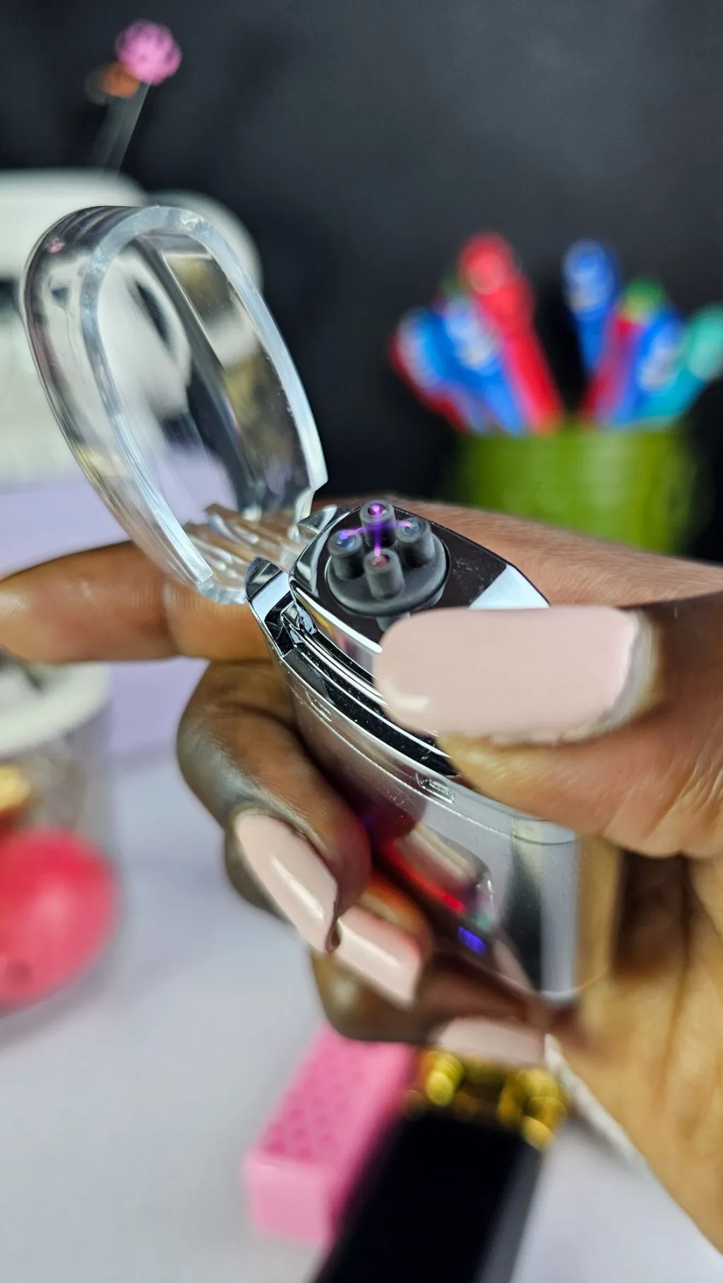 Electric rechargeable lighter